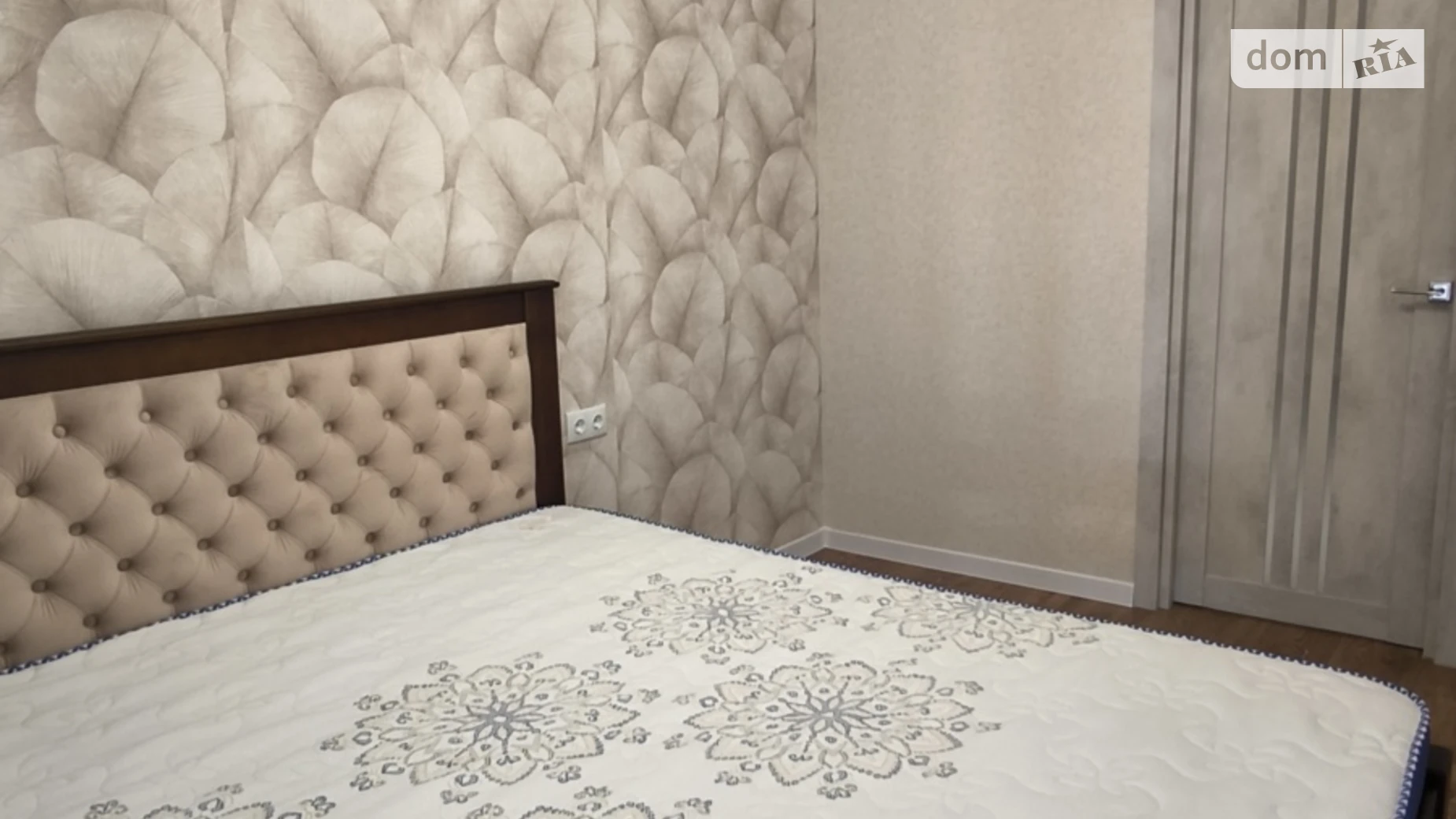 Продается 1-комнатная квартира 43 кв. м в Одессе, Фонтанская дор. - фото 4