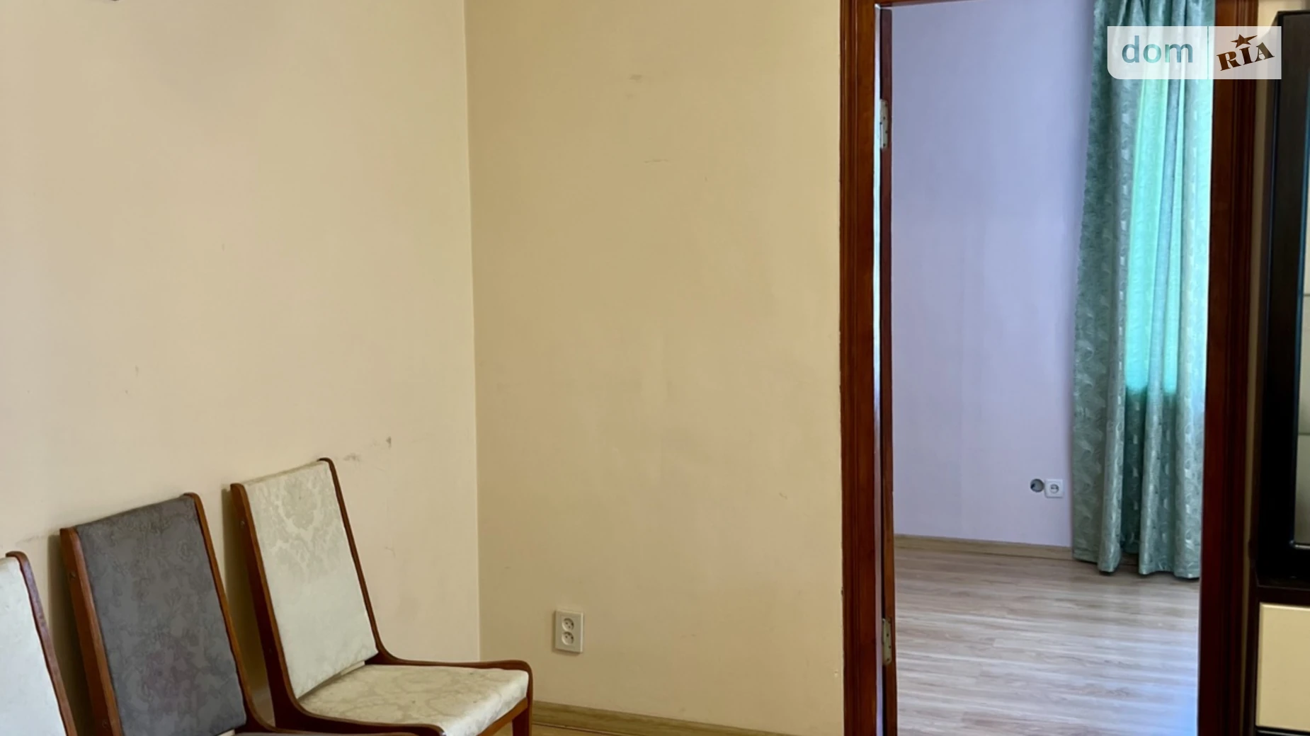 Продается 2-комнатная квартира 47 кв. м в Ивано-Франковске, пл. Привокзальная, 24 - фото 3