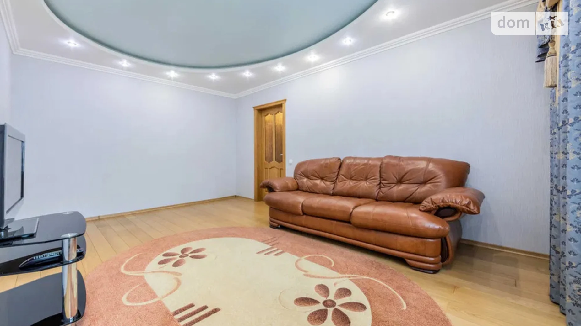 Продається 2-кімнатна квартира 66.5 кв. м у Києві, вул. Олени Пчілки, 2Б - фото 2