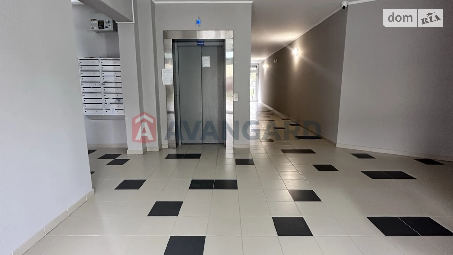 Продается 2-комнатная квартира 78.8 кв. м в Львове, ул. Шафарика, 1 - фото 5