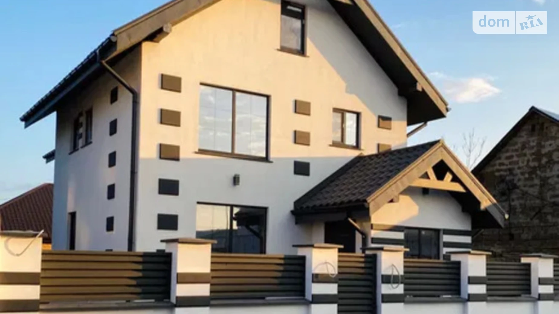 Продается дом на 2 этажа 204.9 кв. м с балконом, цена: 105000 $ - фото 2