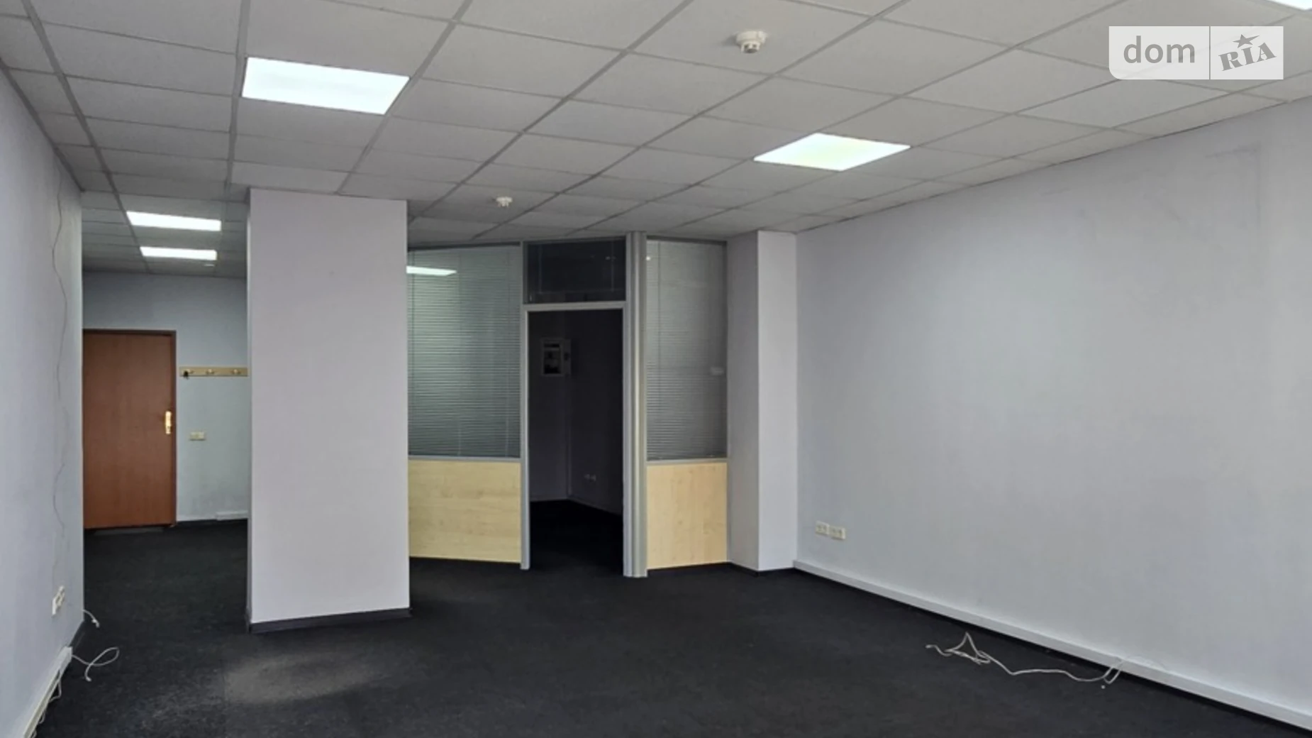 Сдается в аренду офис 50 кв. м в бизнес-центре, цена: 12000 грн - фото 2