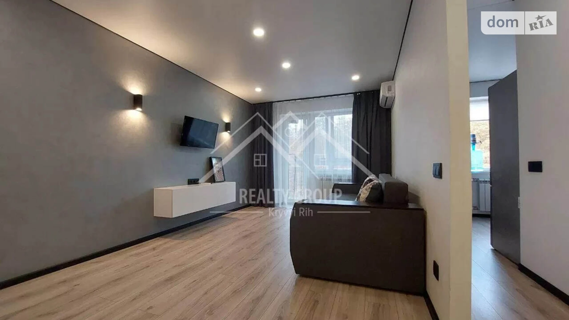 Продается 1-комнатная квартира 32.4 кв. м в Кривом Роге, ул. Степана Тильги(Революционная) - фото 5