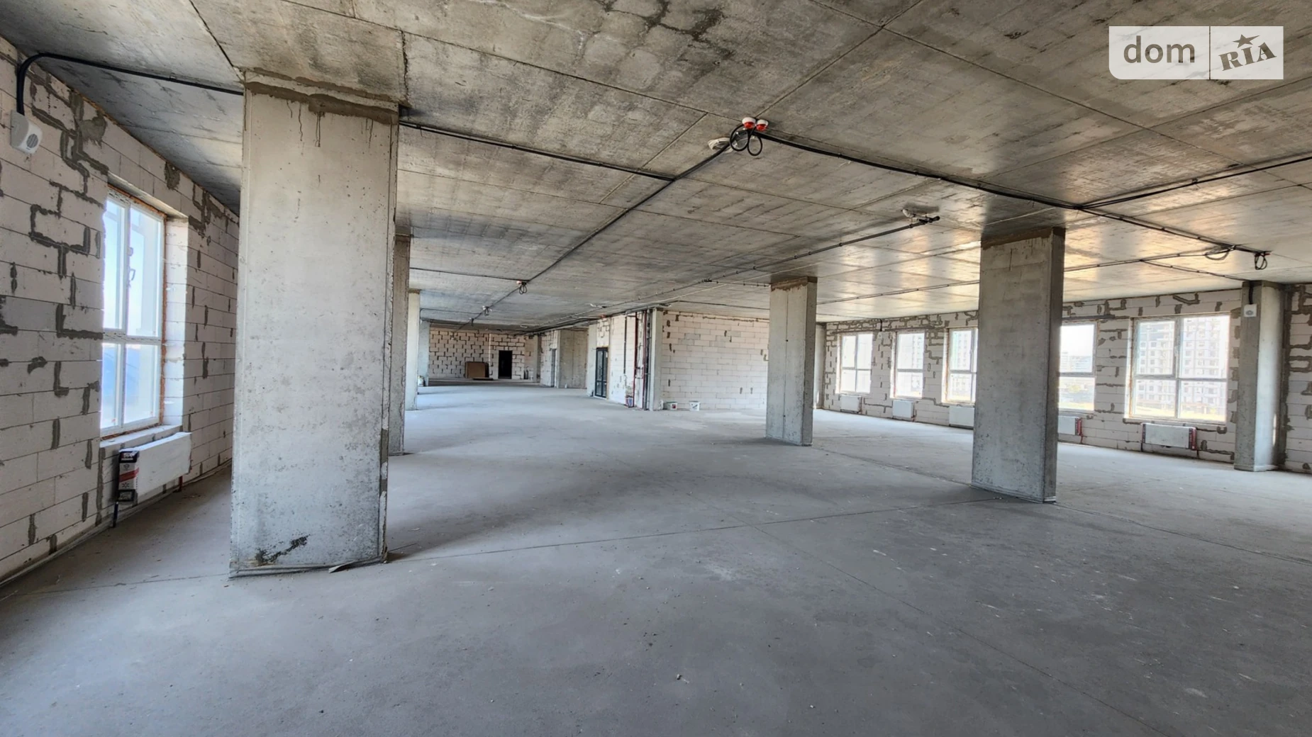Продается офис 689.2 кв. м в бизнес-центре, цена: 627000 $ - фото 5