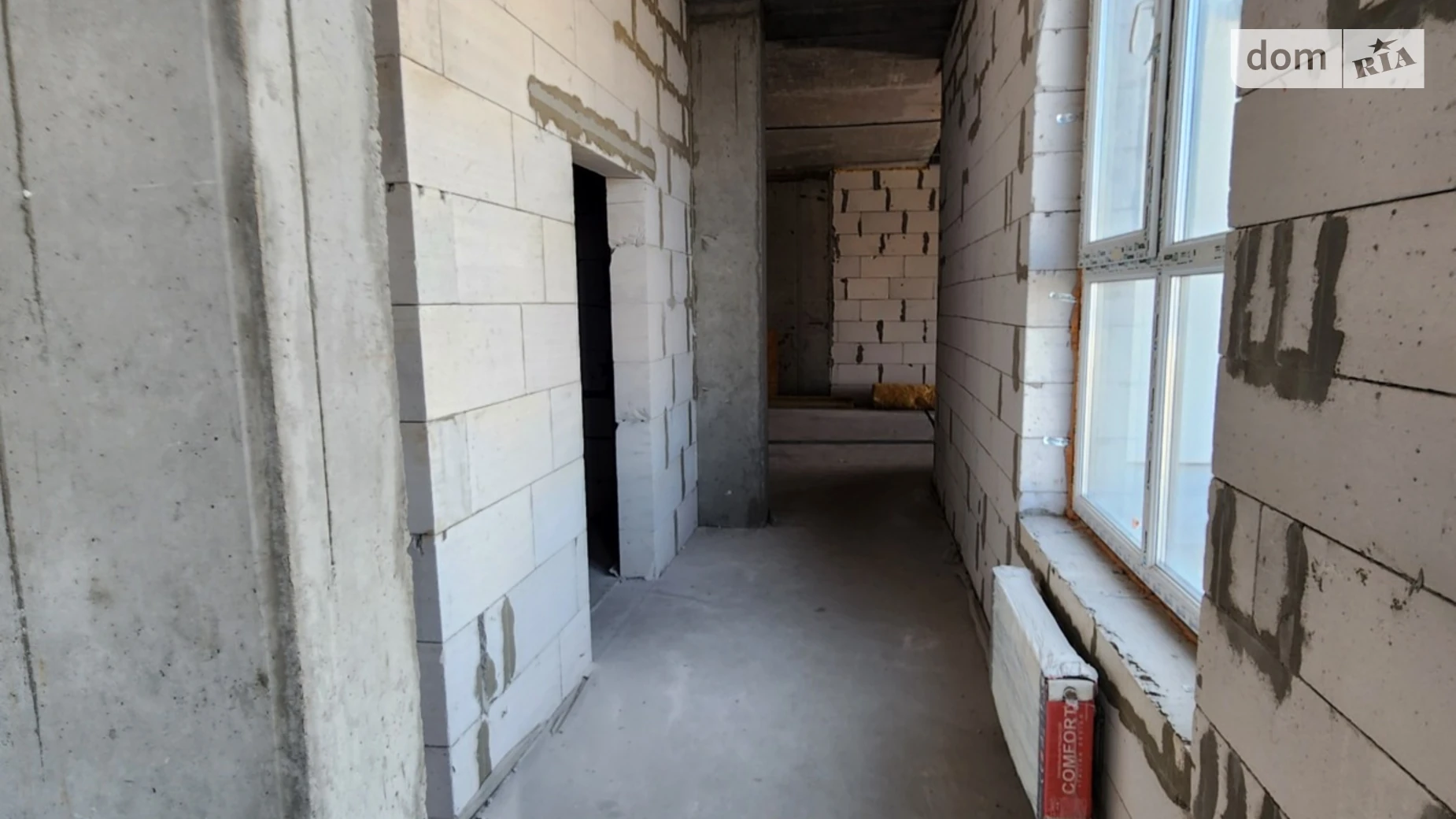Продается офис 364.3 кв. м в бизнес-центре, цена: 331500 $ - фото 2