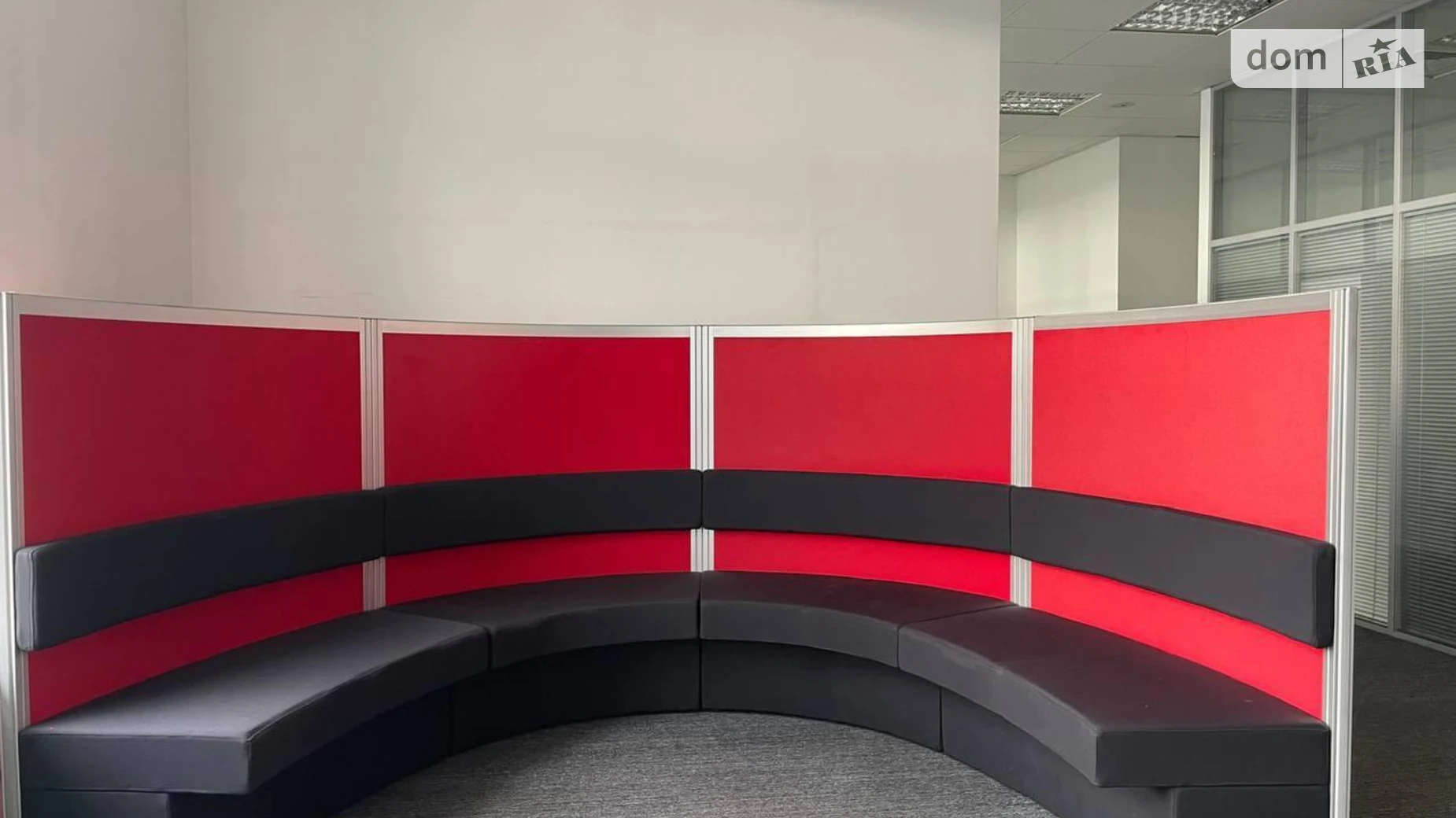 Сдается в аренду офис 635 кв. м в бизнес-центре, цена: 7620 $ - фото 2