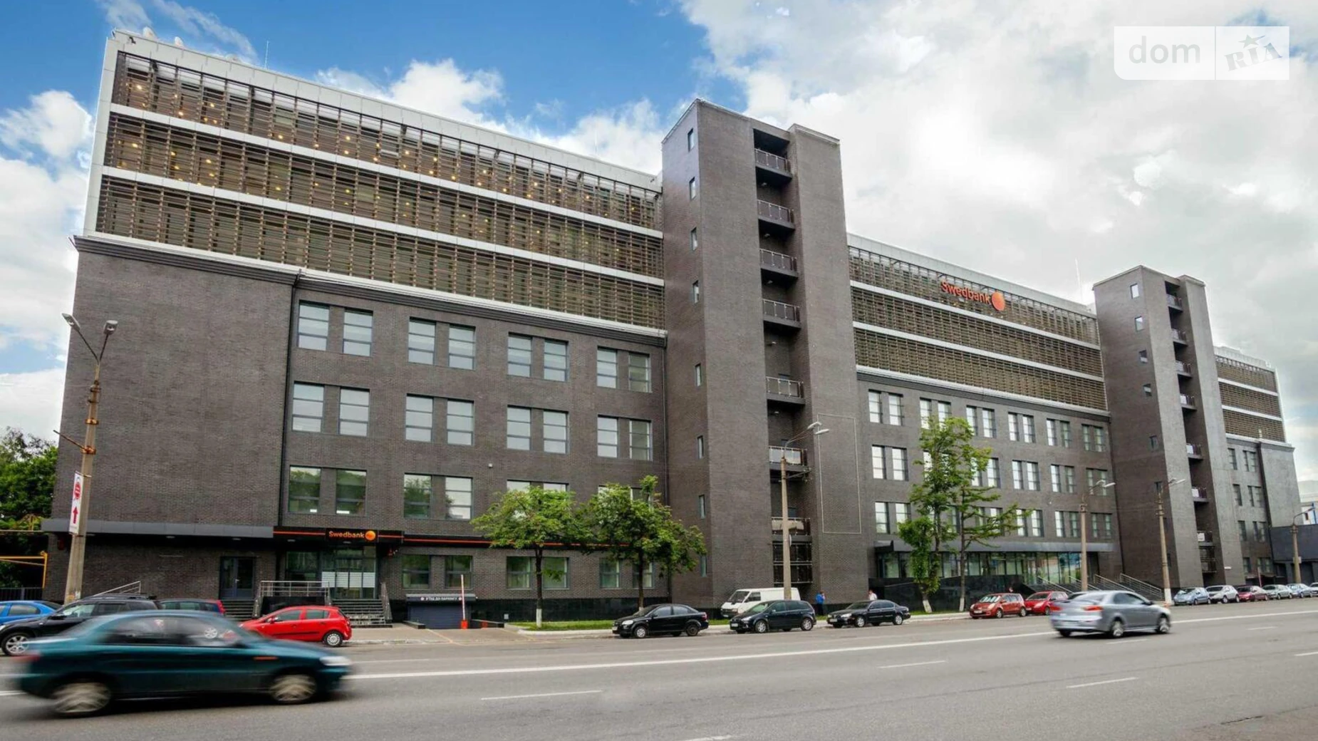 Сдается в аренду офис 635 кв. м в бизнес-центре, цена: 7620 $ - фото 2