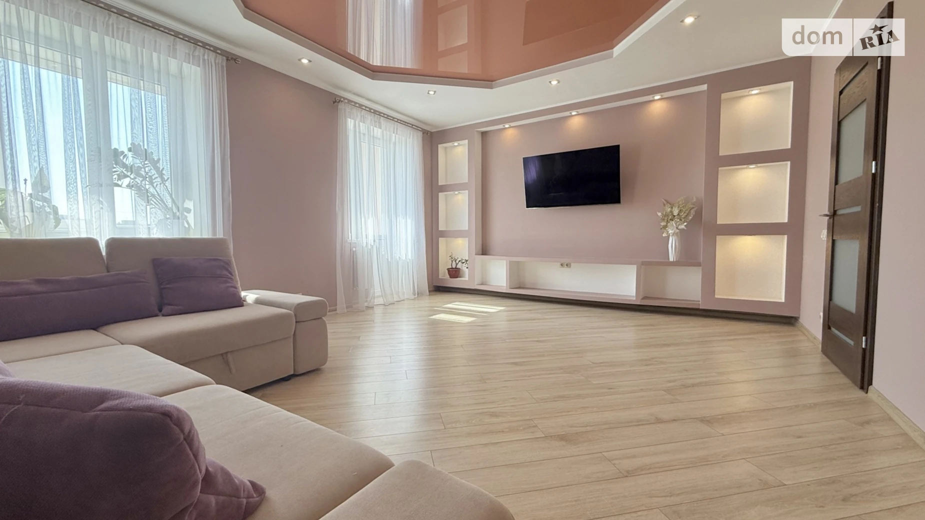 Продается 3-комнатная квартира 83.6 кв. м в Ровно, цена: 89000 $ - фото 2