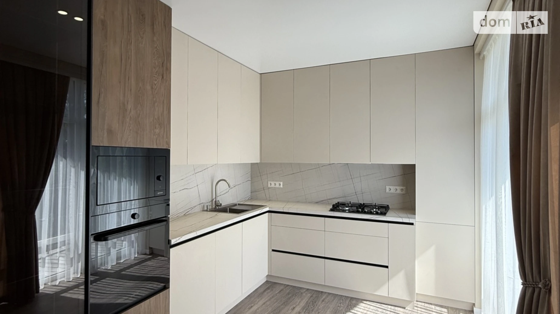 Продается 1-комнатная квартира 75 кв. м в Черновцах, ул. Льва Когута(Салтыкова-Щедрина Михаила), 18 - фото 2