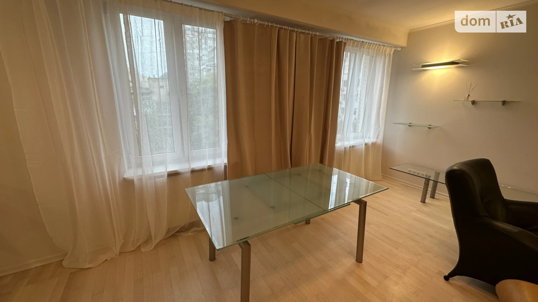 Продается 3-комнатная квартира 140.1 кв. м в Киеве, ул. Назаровская, 7Б - фото 2