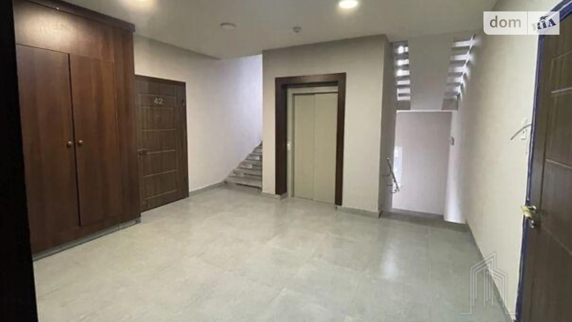 Продается 1-комнатная квартира 49 кв. м в Киеве, ул. Замковецкая, 86А - фото 3