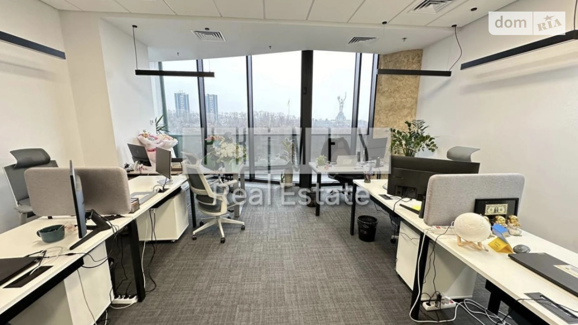 Сдается в аренду офис 370 кв. м в бизнес-центре, цена: 18500 $ - фото 2