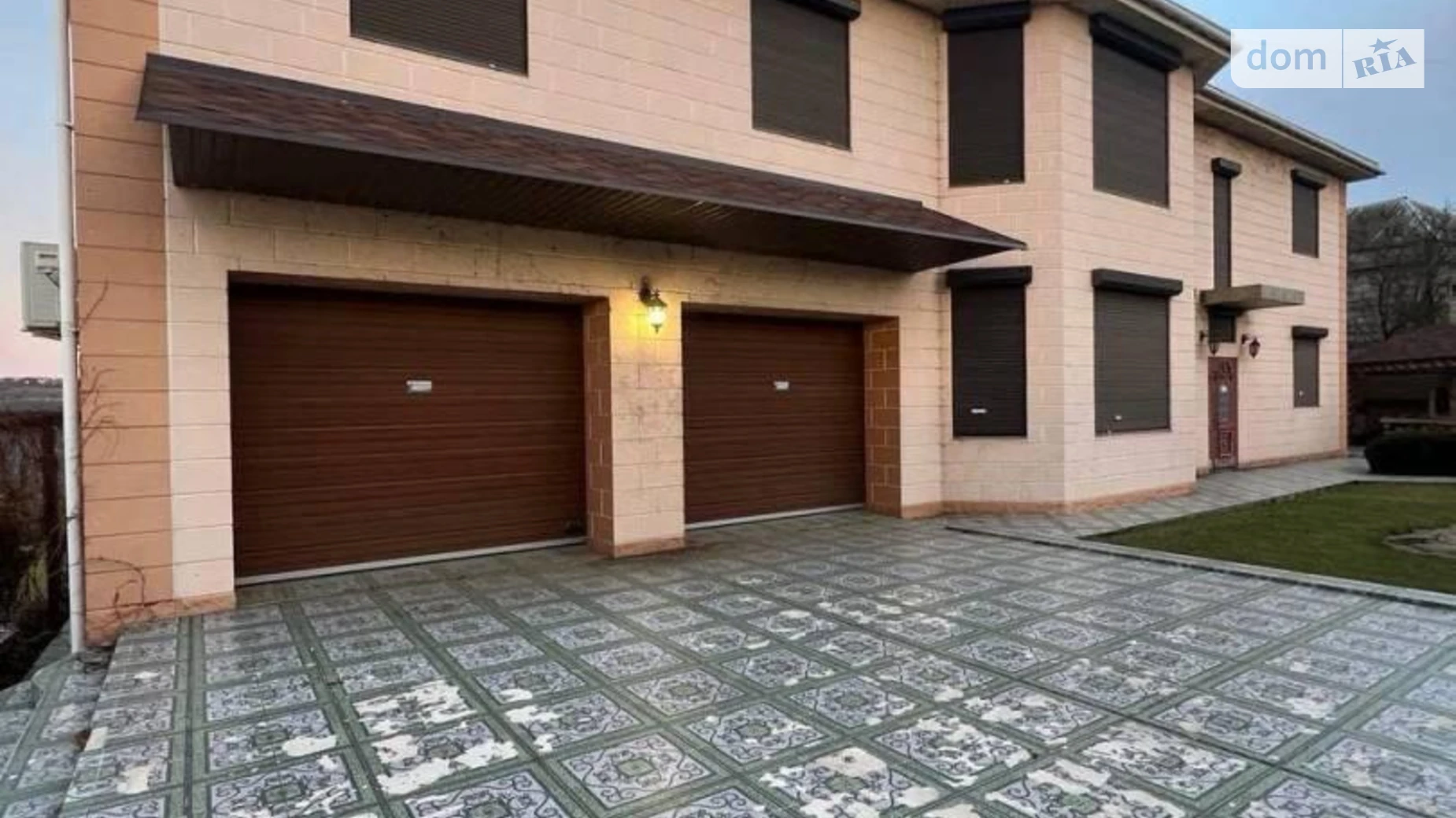 Продается дом на 2 этажа 545.3 кв. м с мебелью, цена: 320000 $ - фото 4