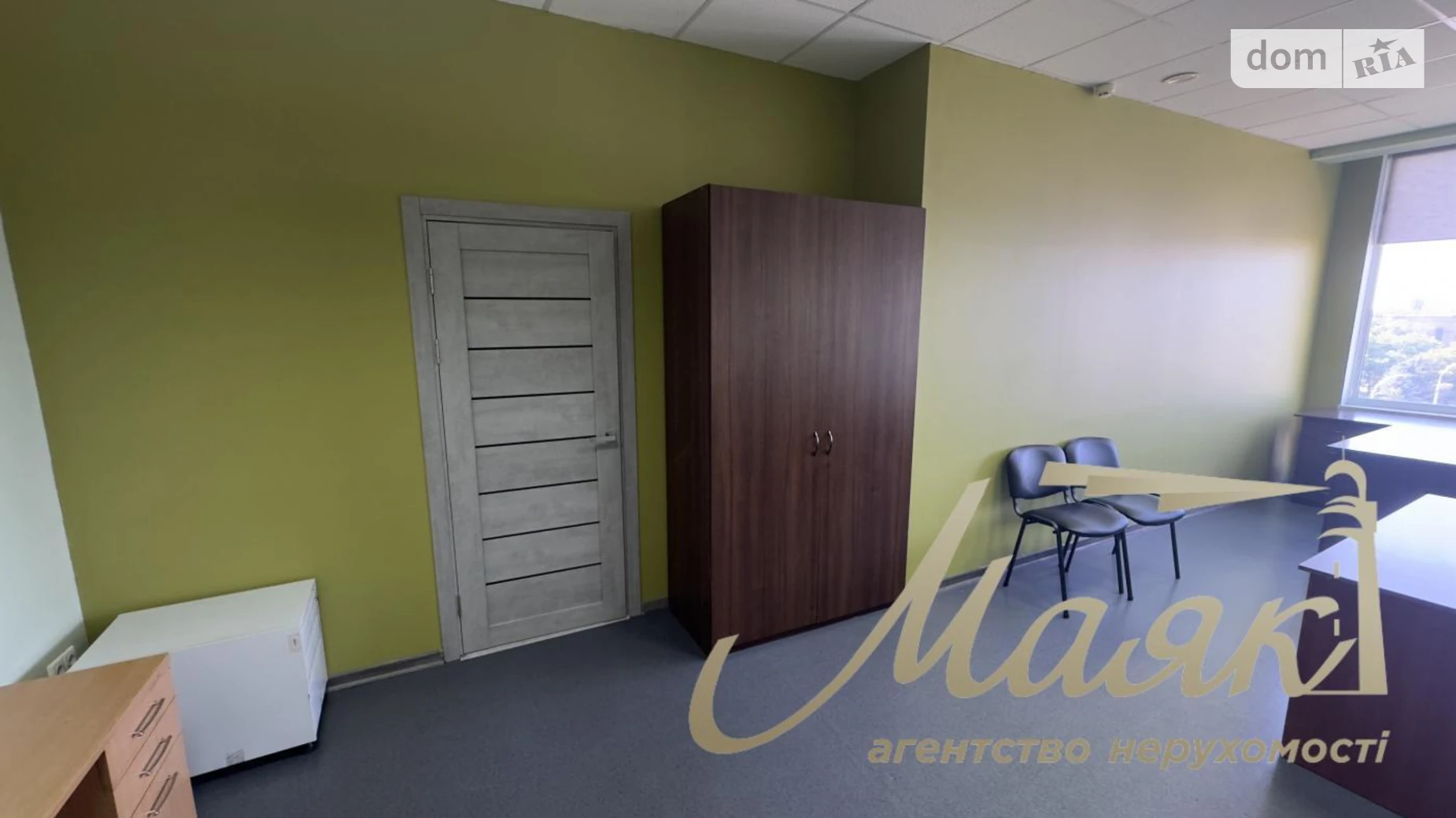 Сдается в аренду офис 88 кв. м в бизнес-центре, цена: 745 $ - фото 2