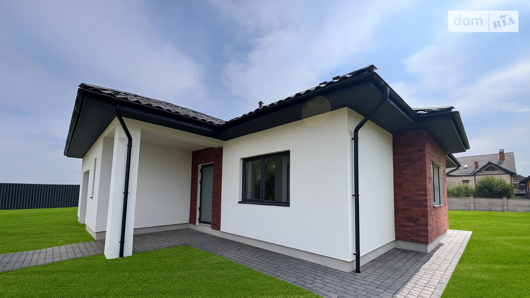 Продается одноэтажный дом 140 кв. м с верандой, цена: 155000 $ - фото 2
