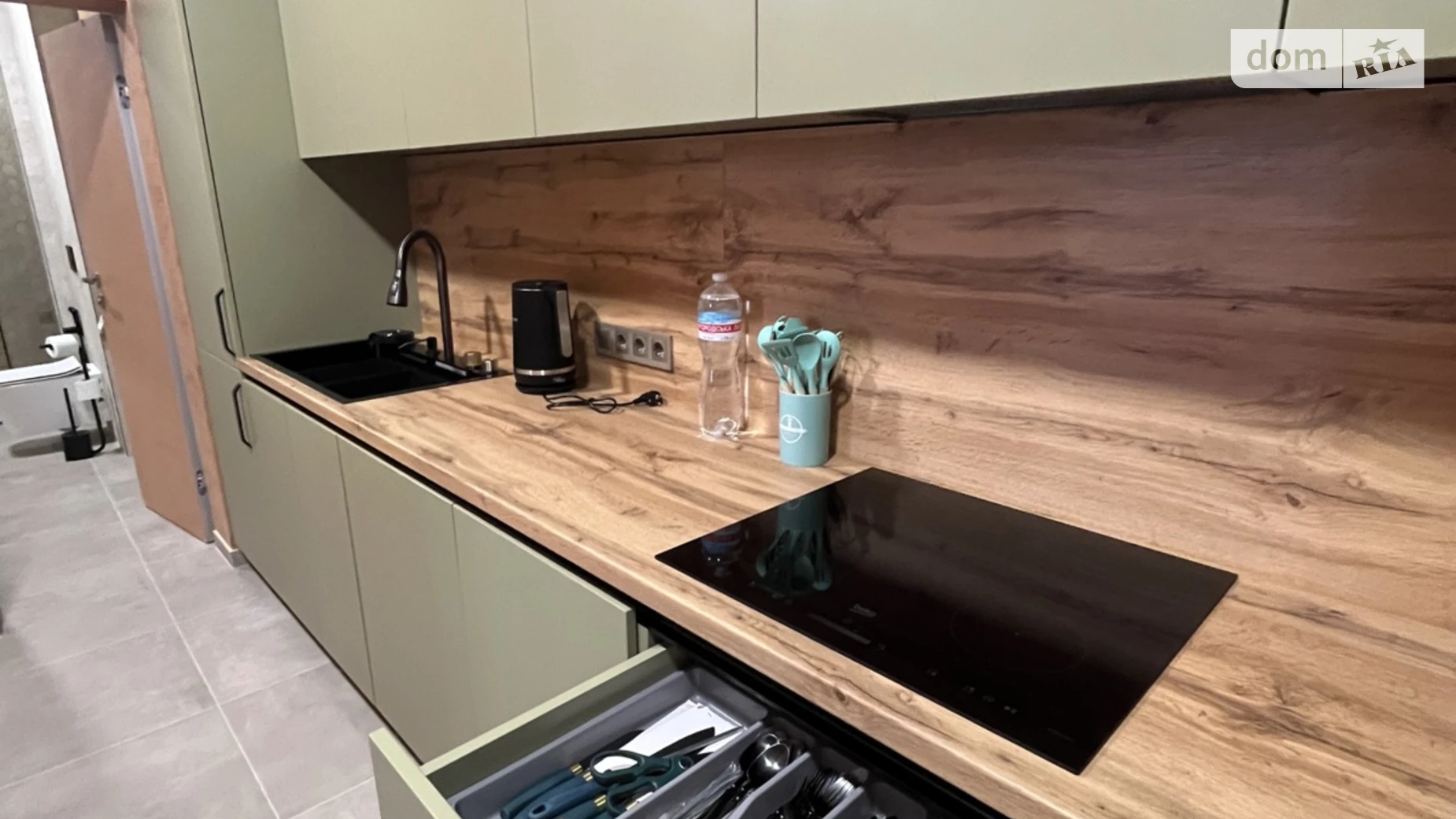 Сдается в аренду 2-комнатная квартира 84 кв. м в Одессе, Фонтанская дор. - фото 2