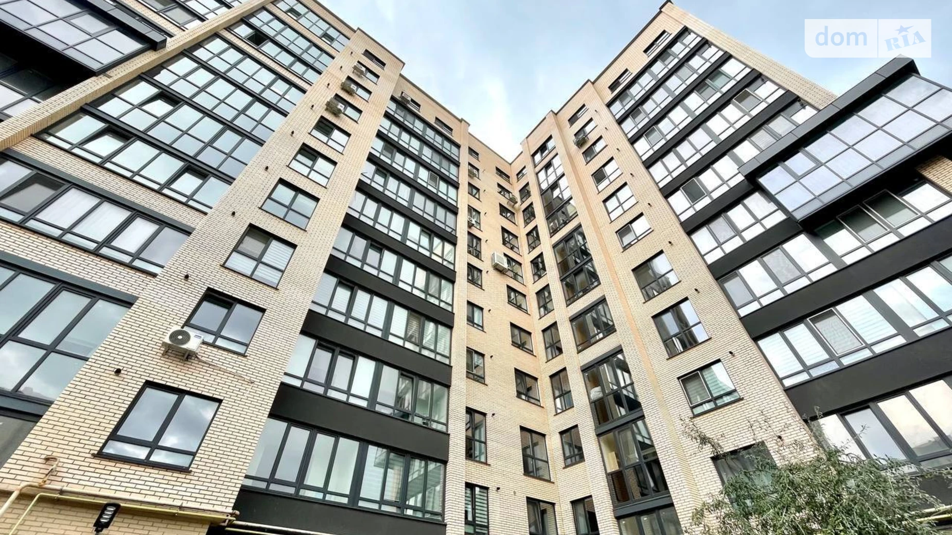 Продается 2-комнатная квартира 72.6 кв. м в Хмельницком, ул. Степана Бандеры, 15 - фото 2