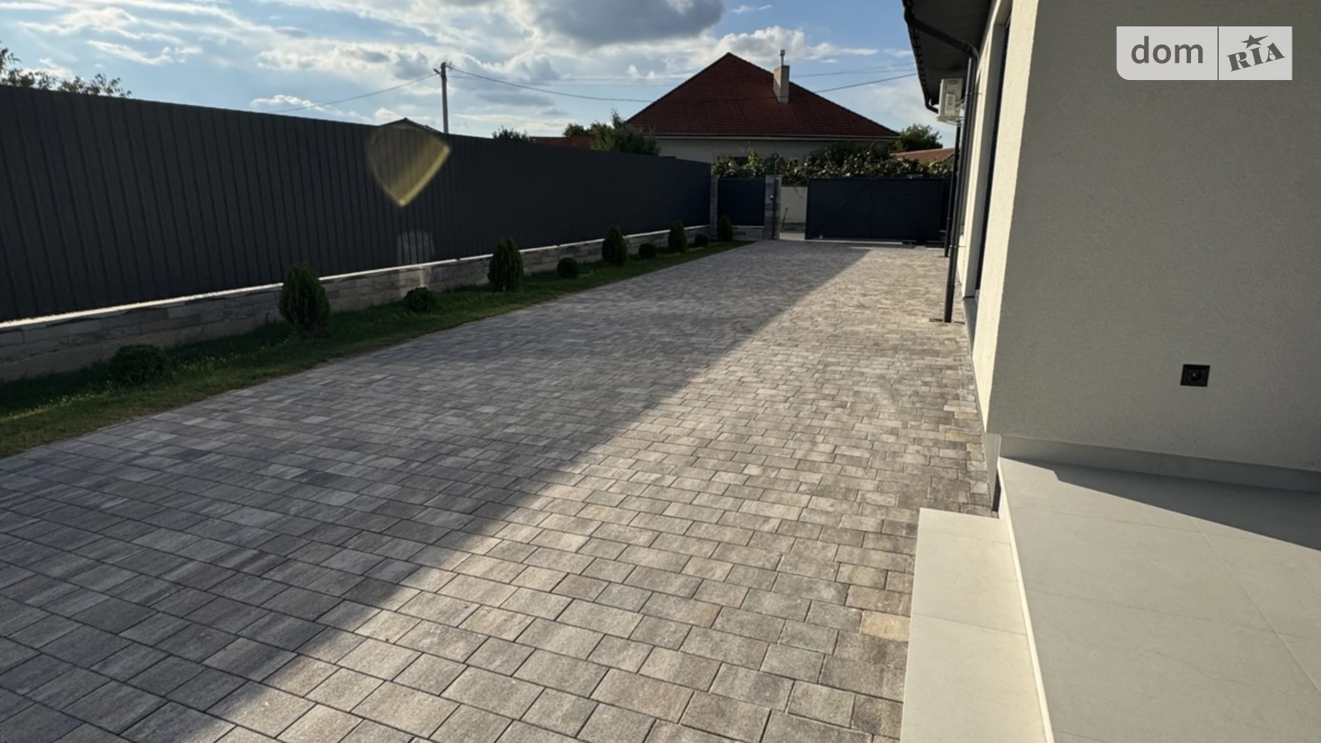 Продается одноэтажный дом 140 кв. м с подвалом, цена: 330000 $ - фото 3