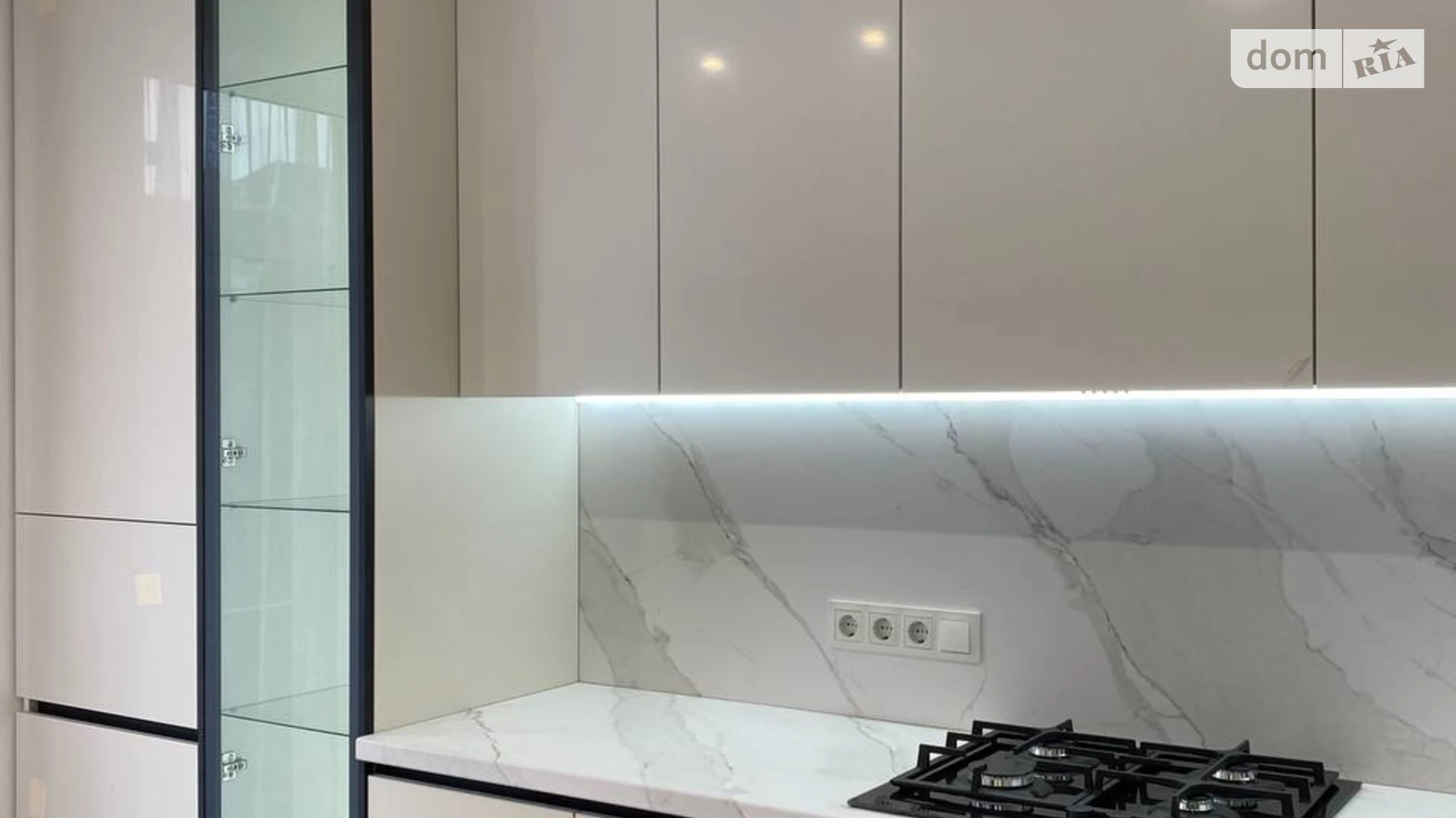 2-кімнатна квартира 67 кв. м у Тернополі, вул. Острозького Князя - фото 3