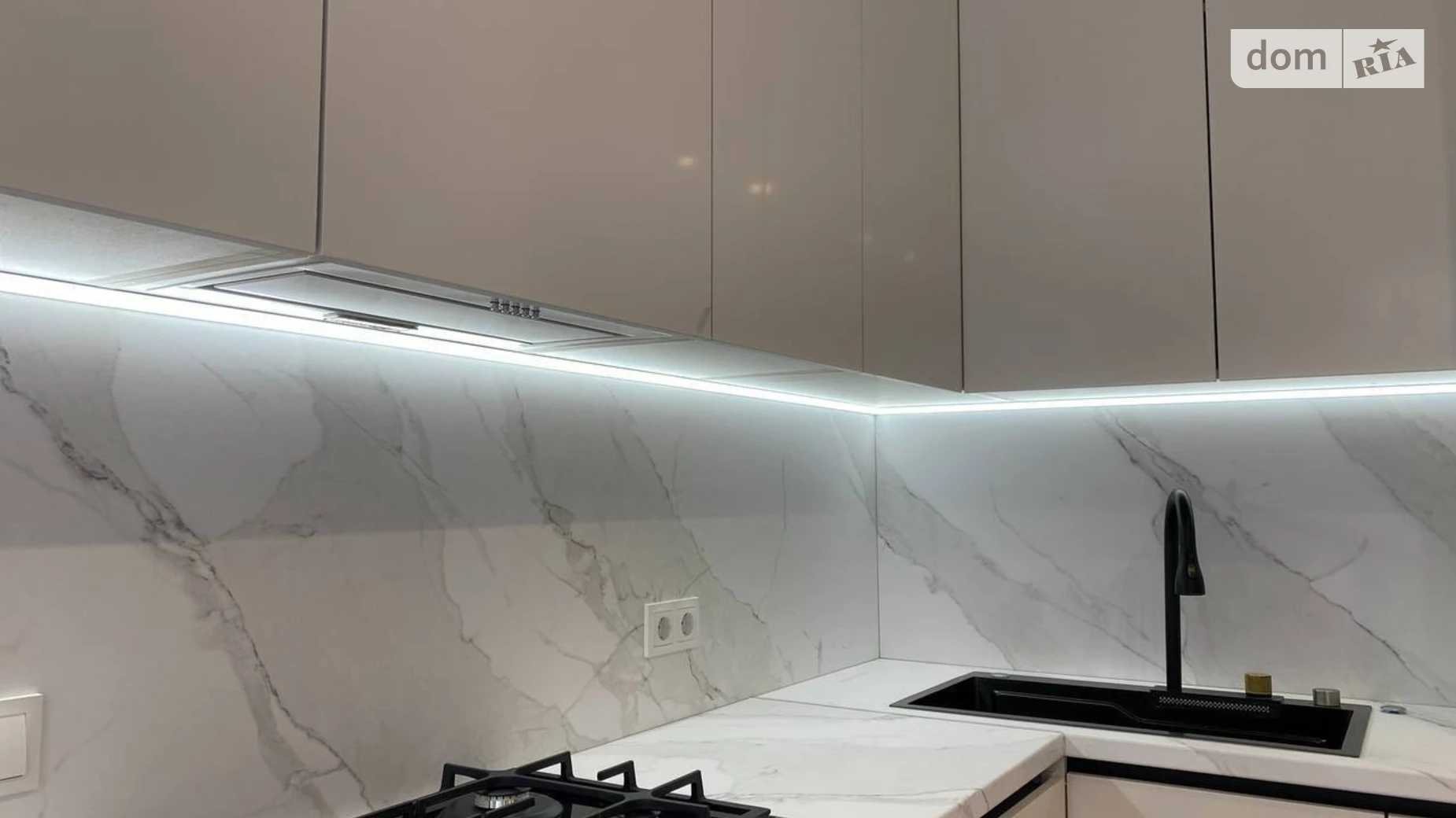 2-кімнатна квартира 67 кв. м у Тернополі, вул. Острозького Князя - фото 4