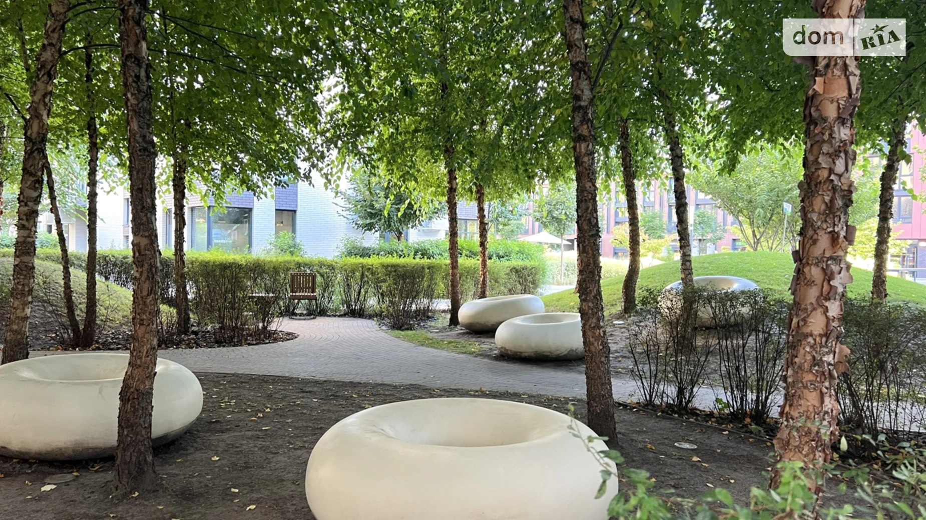 Продается 2-комнатная квартира 78 кв. м в Киеве, ул. Салютная, 2 корпус 7 - фото 3