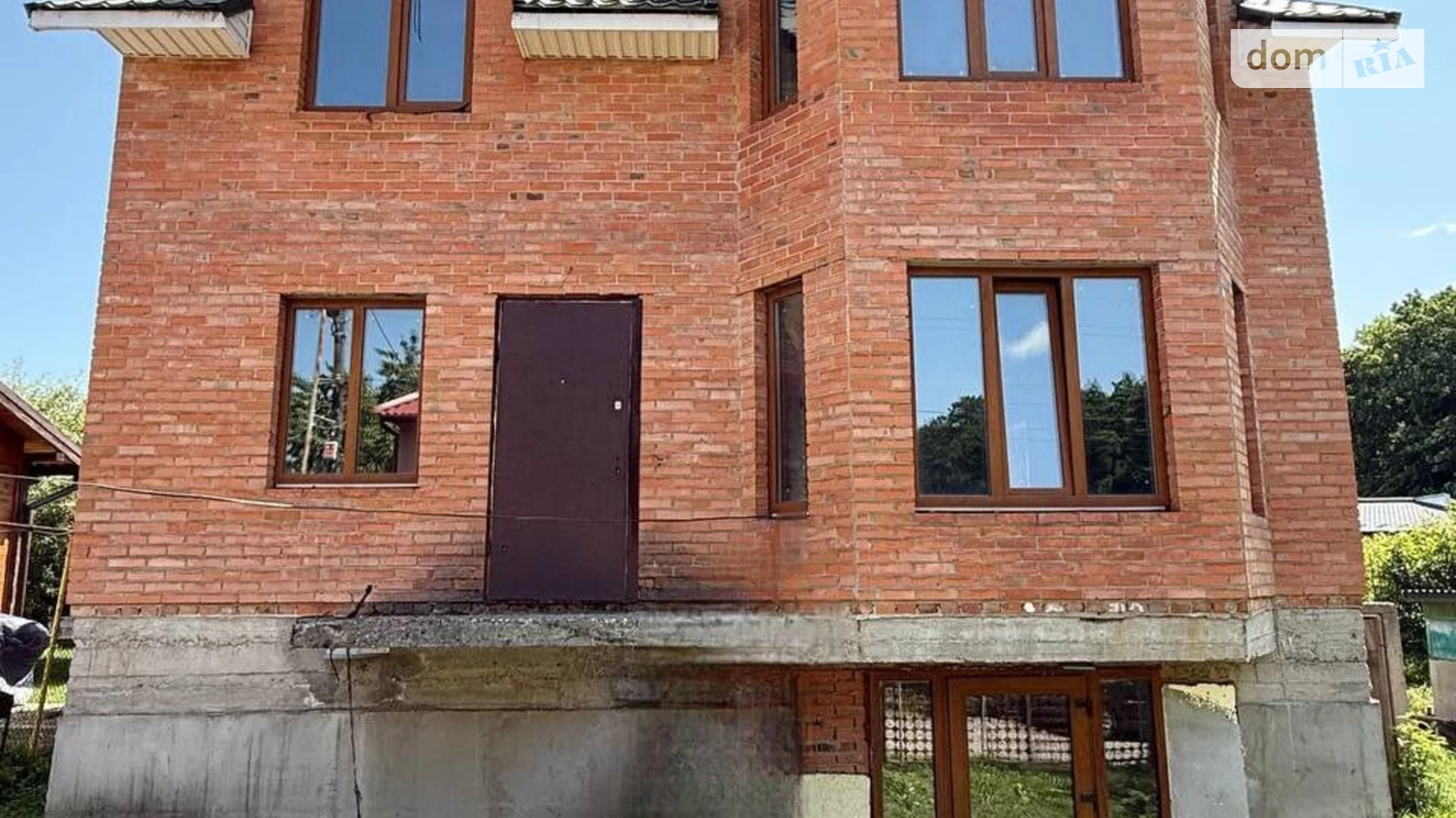 Продается дом на 3 этажа 162 кв. м с подвалом, цена: 72000 $ - фото 2