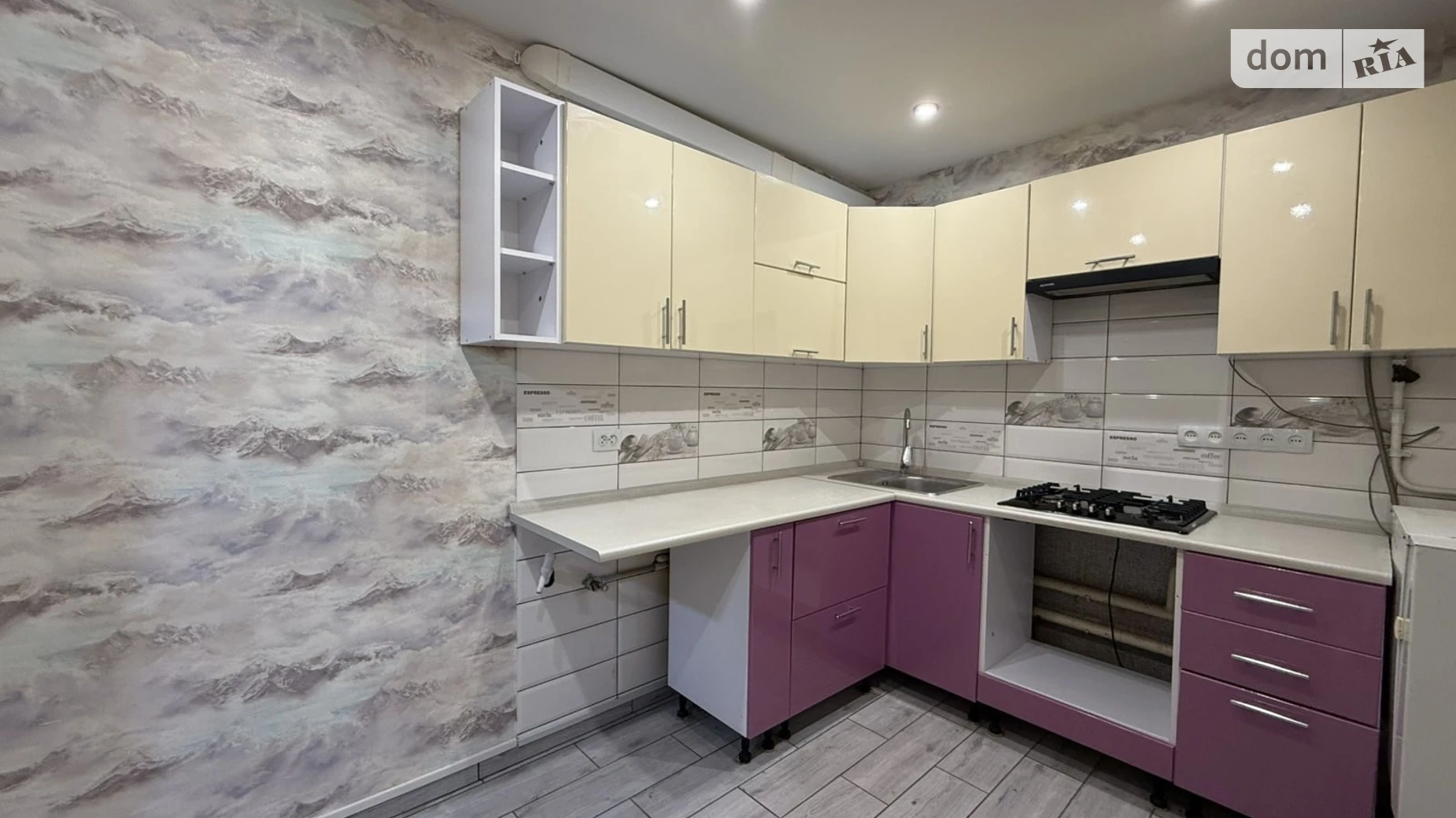 Продается 2-комнатная квартира 49 кв. м в, цена: 35000 $ - фото 2