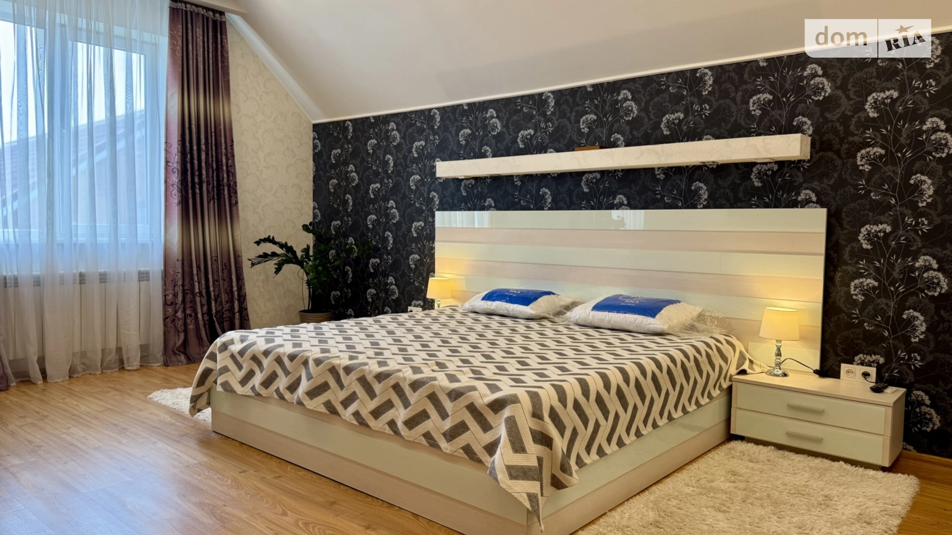 Сдается в аренду дом на 2 этажа 170 кв. м с камином, цена: 1700 $ - фото 2
