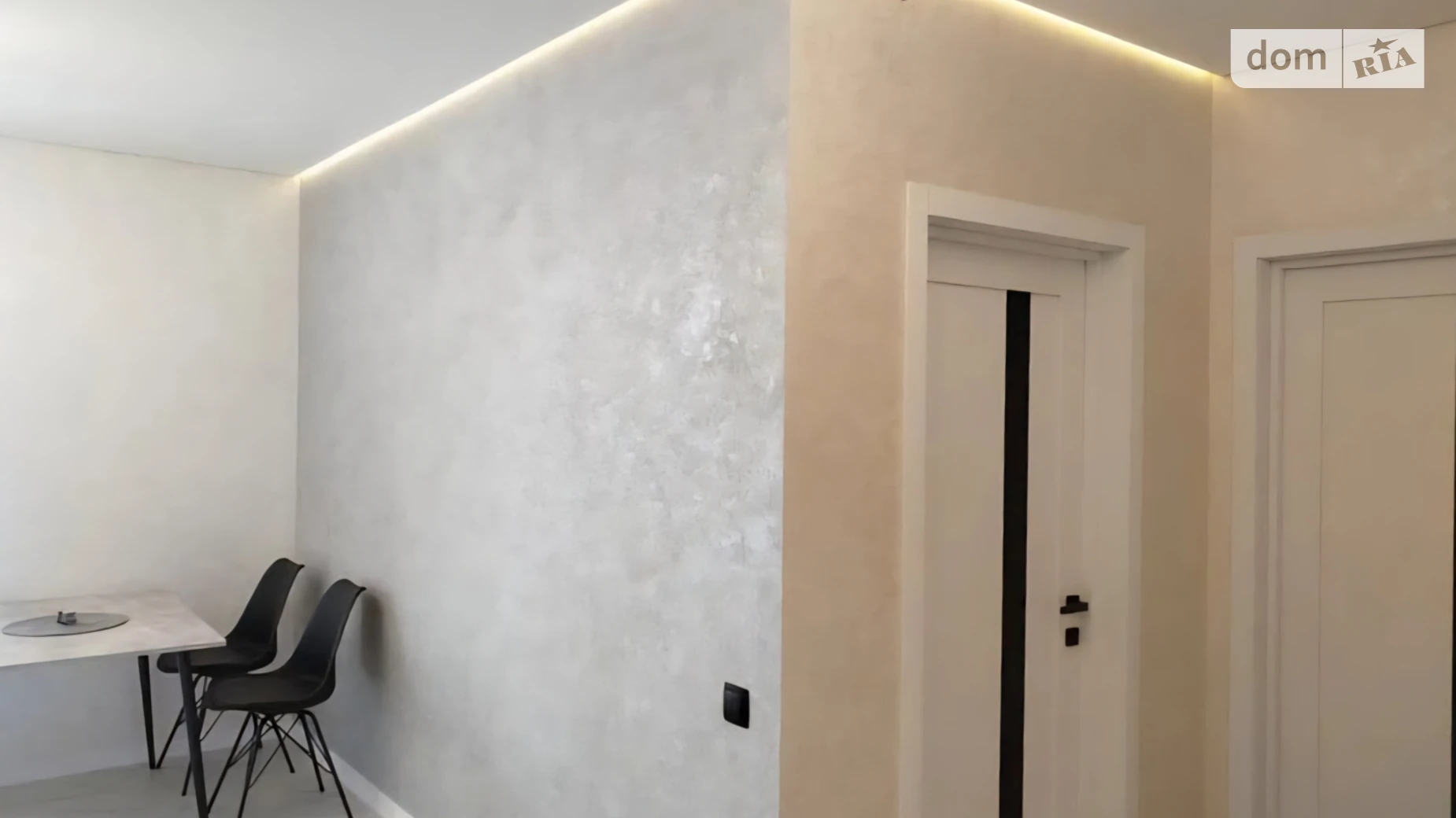 Продається 2-кімнатна квартира 56 кв. м у Івано-Франківську, вул. Отця Блавацького, 18 корпус 1 - фото 3