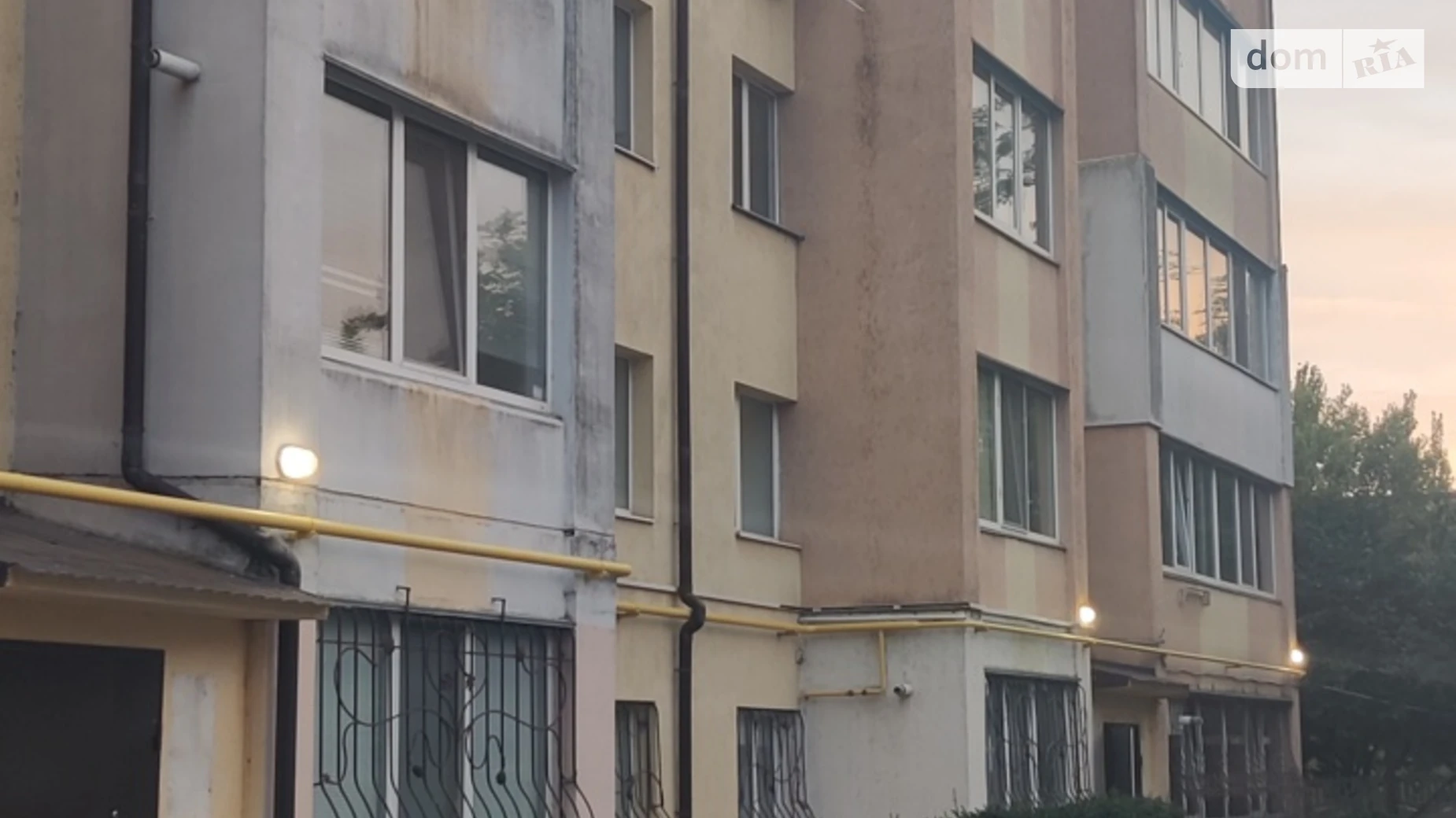 Продается 1-комнатная квартира 46 кв. м в Николаеве, ул. Николаевская, 66А - фото 2