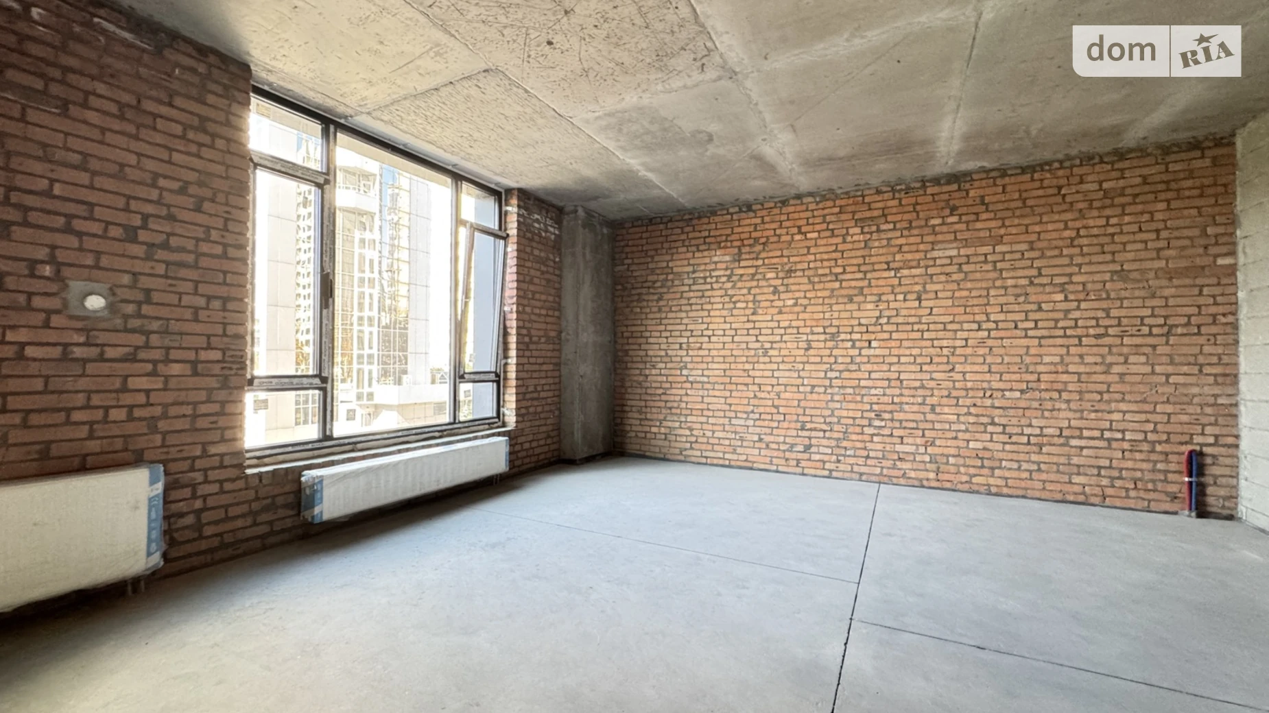 Продается 3-комнатная квартира 143 кв. м в Киеве, ул. Василия Тютюнника, 39/2 - фото 2