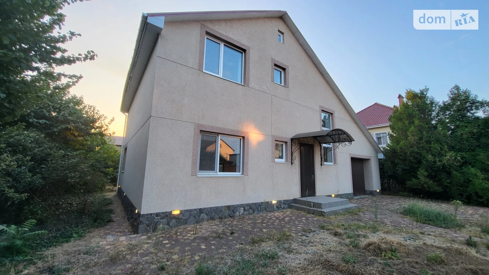 Продается дом на 3 этажа 220 кв. м с верандой, цена: 170000 $ - фото 2