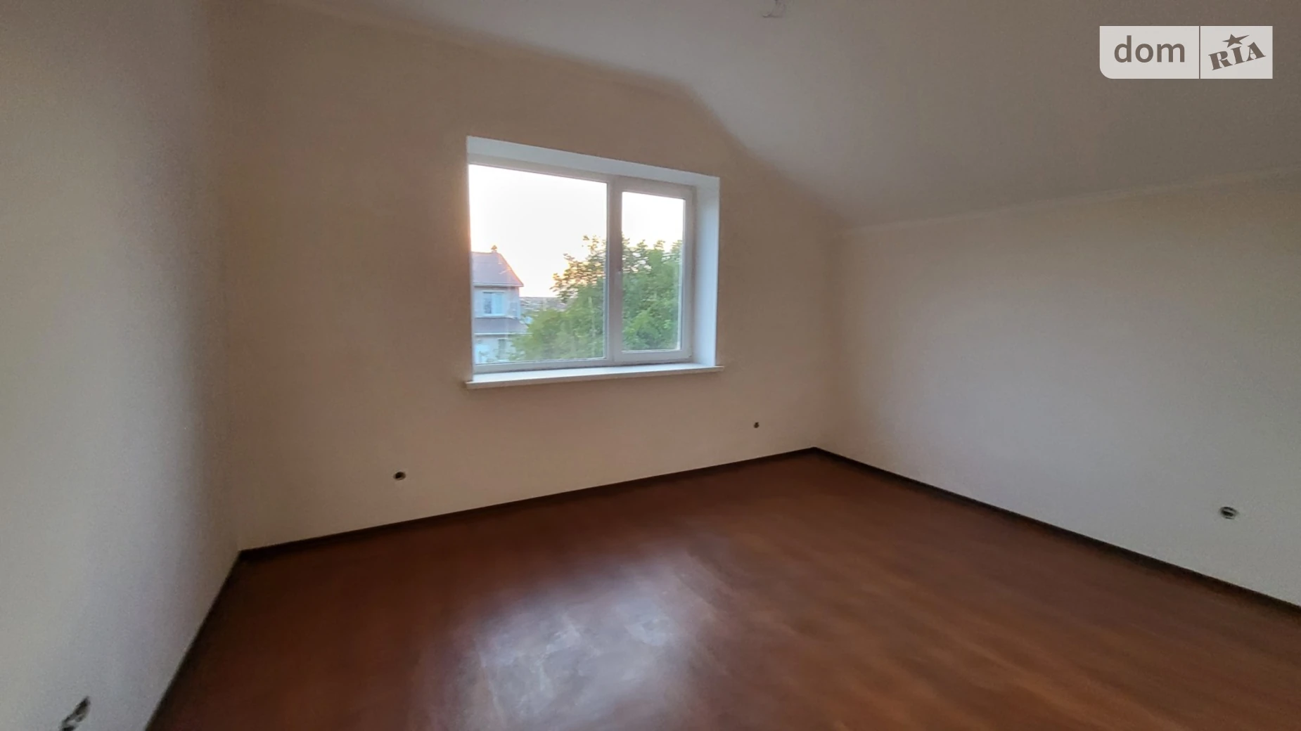 Продается дом на 3 этажа 220 кв. м с верандой, цена: 170000 $ - фото 4