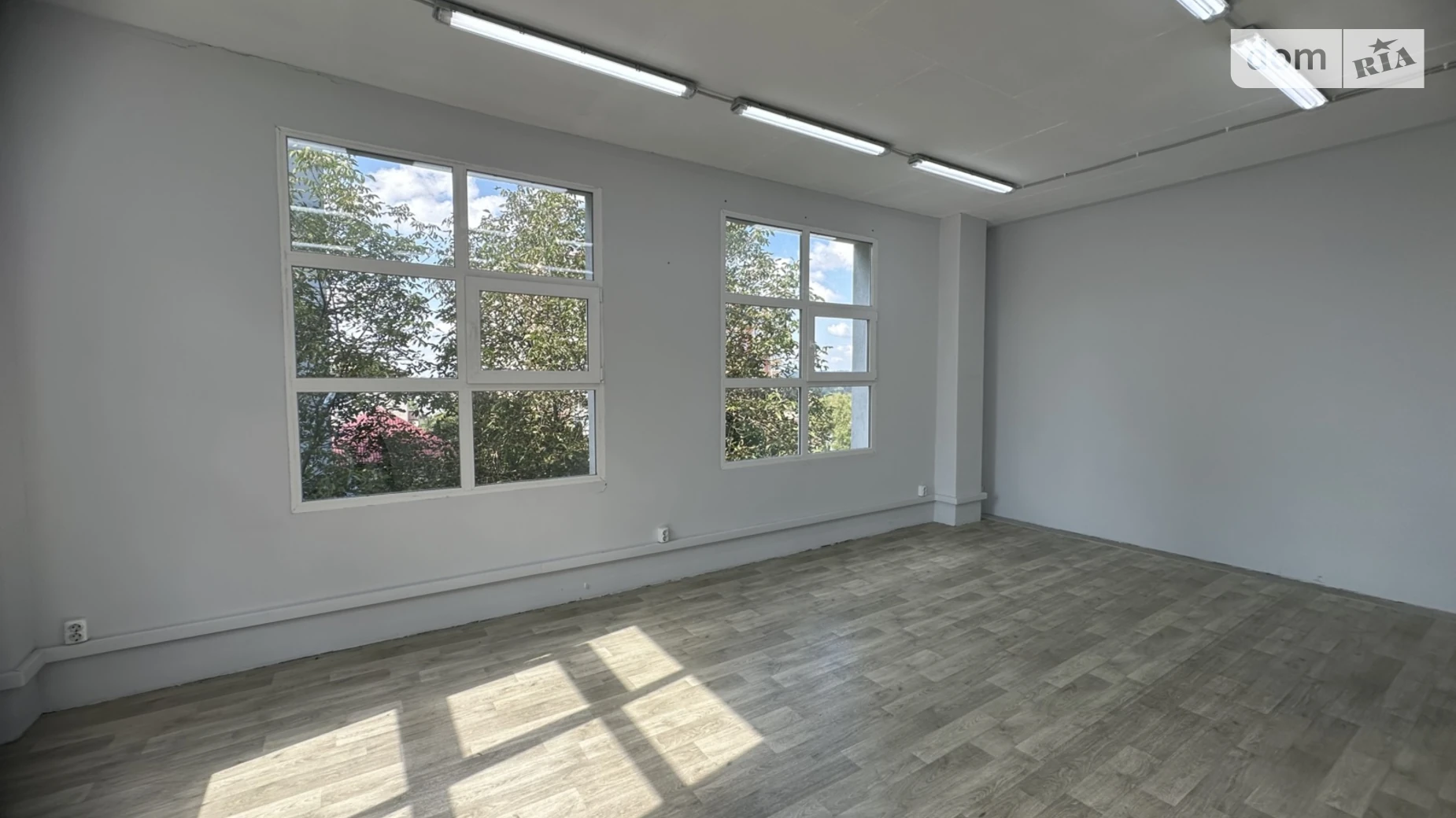 Сдается в аренду офис 91.3 кв. м в бизнес-центре, цена: 25000 грн - фото 3