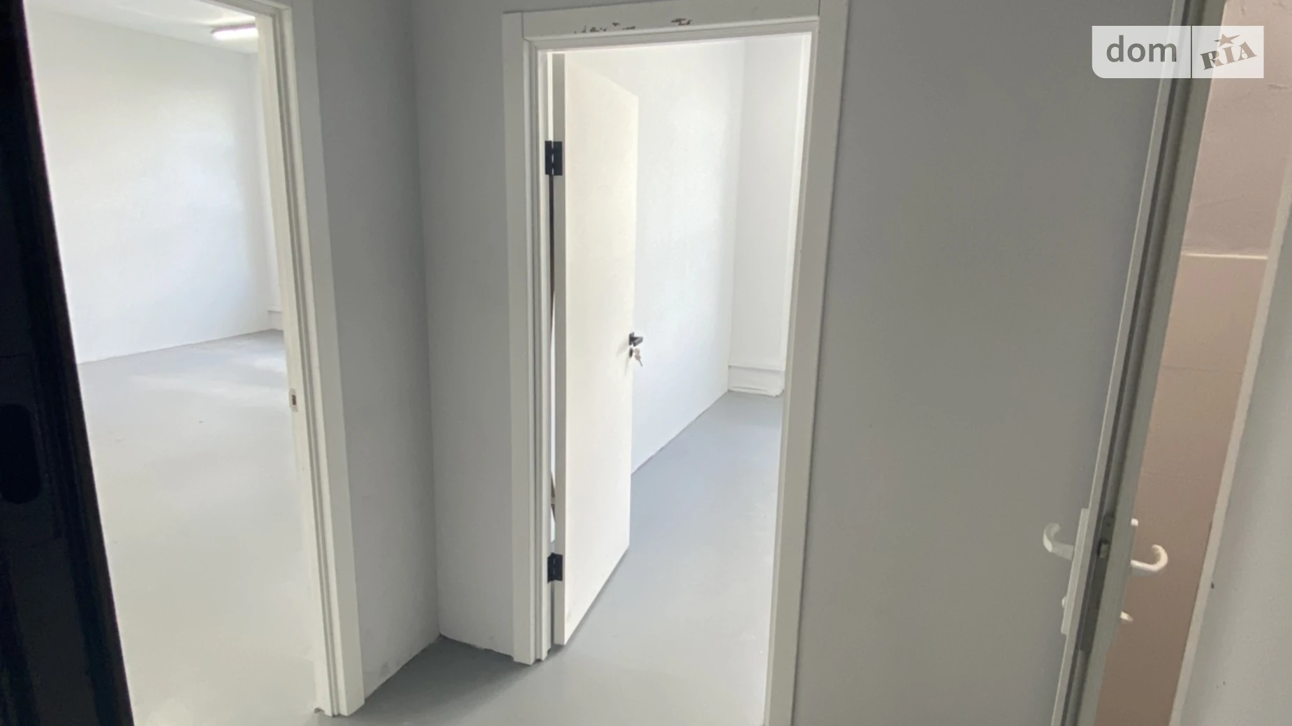 Сдается в аренду офис 91.3 кв. м в бизнес-центре, цена: 25000 грн - фото 3
