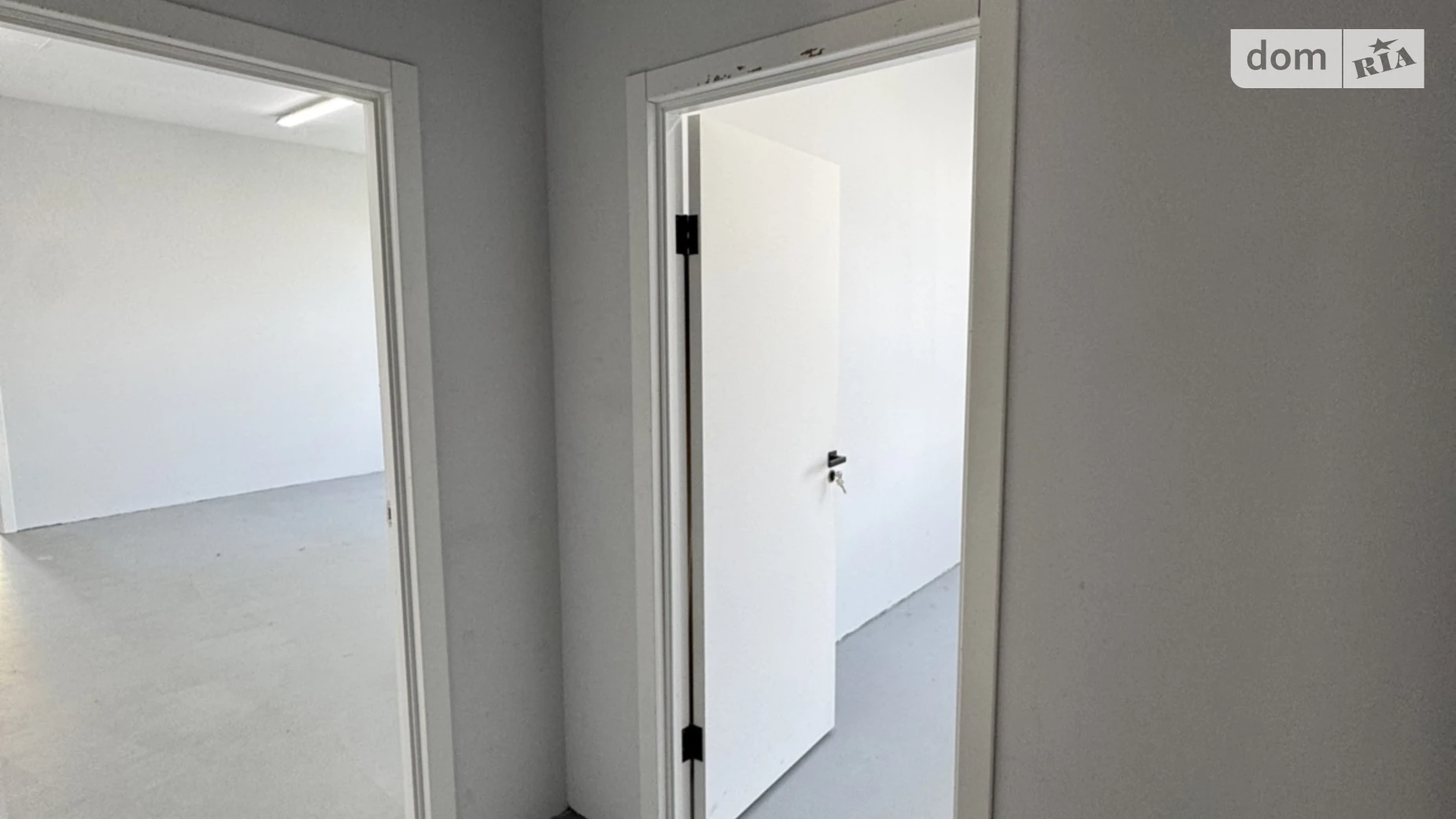 Сдается в аренду офис 91.3 кв. м в бизнес-центре, цена: 24999 грн - фото 3