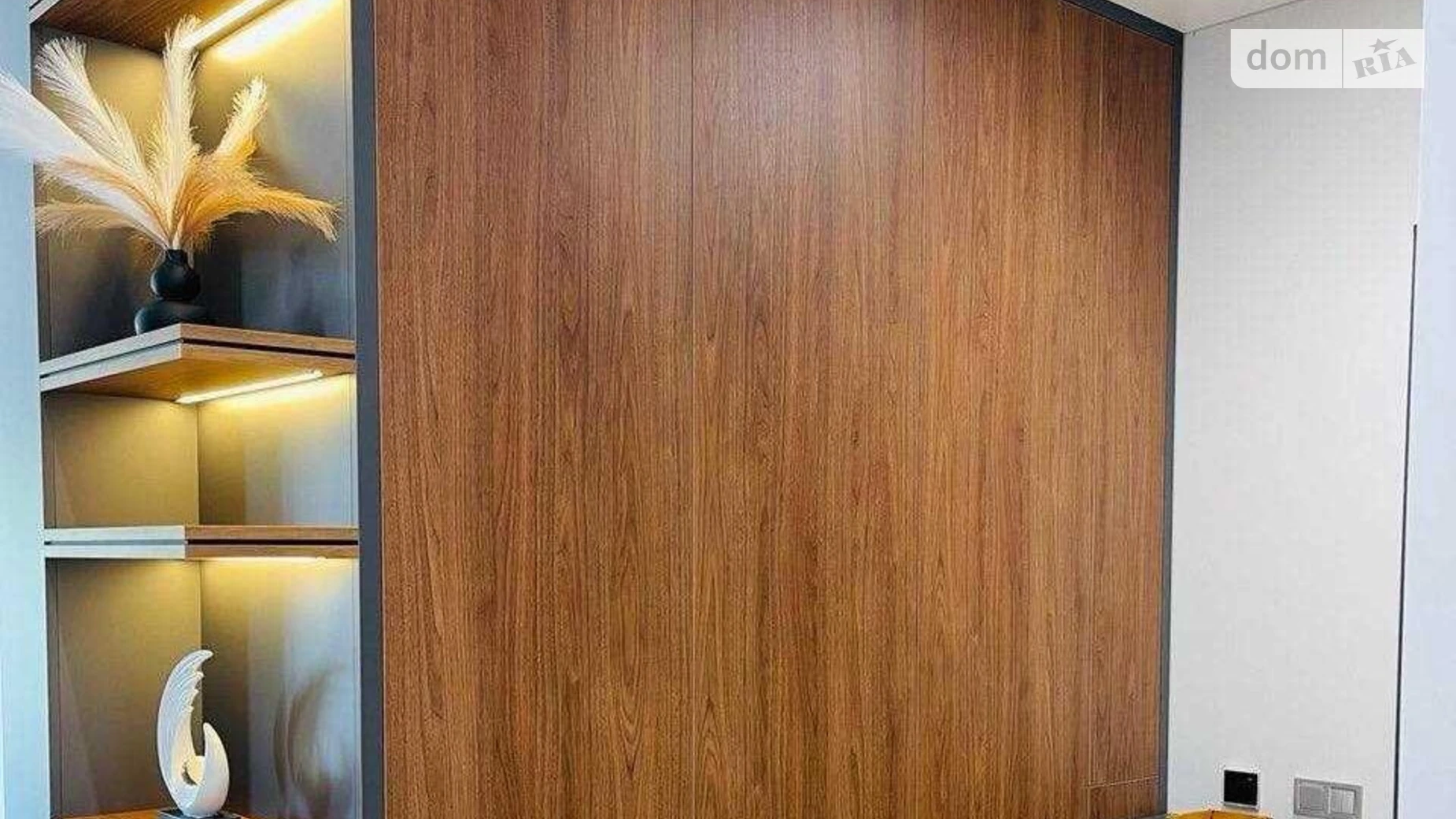 Продается 2-комнатная квартира 62 кв. м в Киеве, ул. Салютная - фото 2