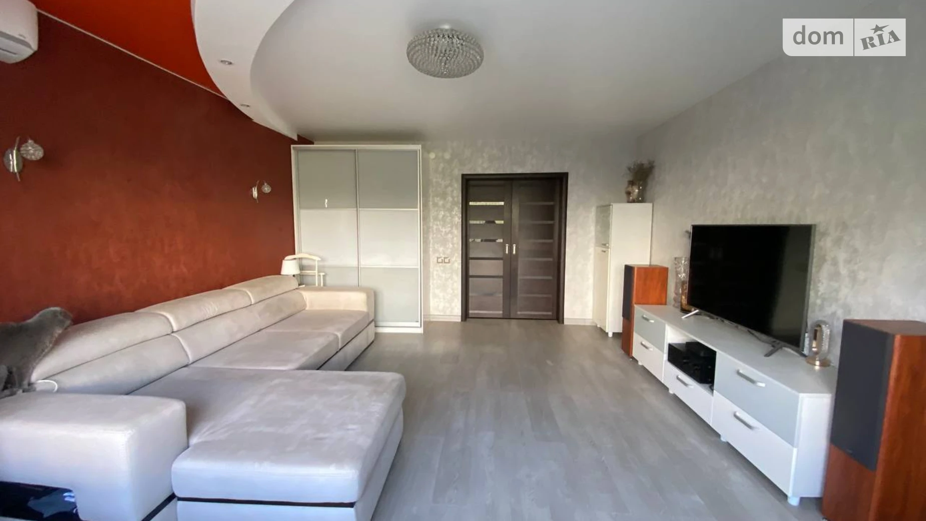 Продается 2-комнатная квартира 79 кв. м в Днепре, ул. Мукаша Салуканова, 12 - фото 2