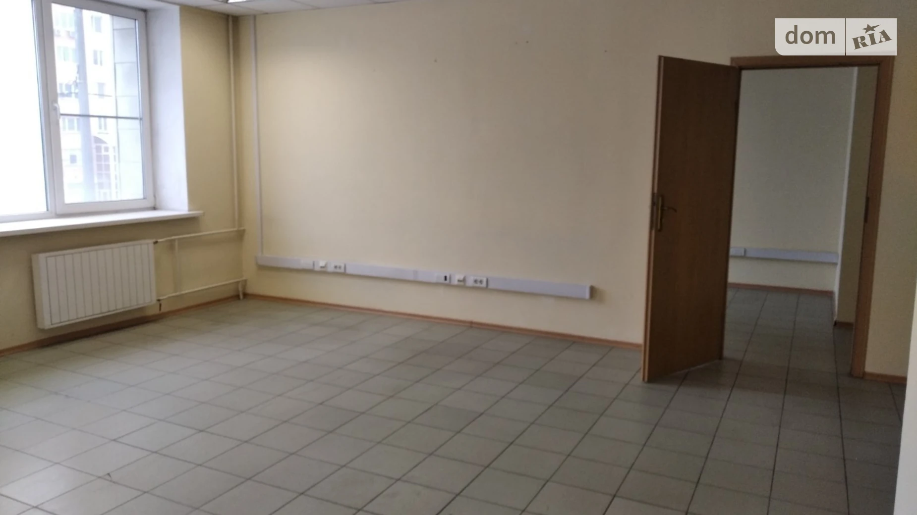 Сдается в аренду офис 53.32 кв. м в бизнес-центре, цена: 15996 грн - фото 2