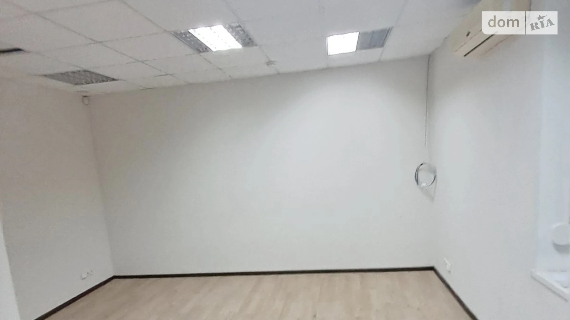 Сдается в аренду офис 32 кв. м в бизнес-центре, цена: 11525 грн - фото 2