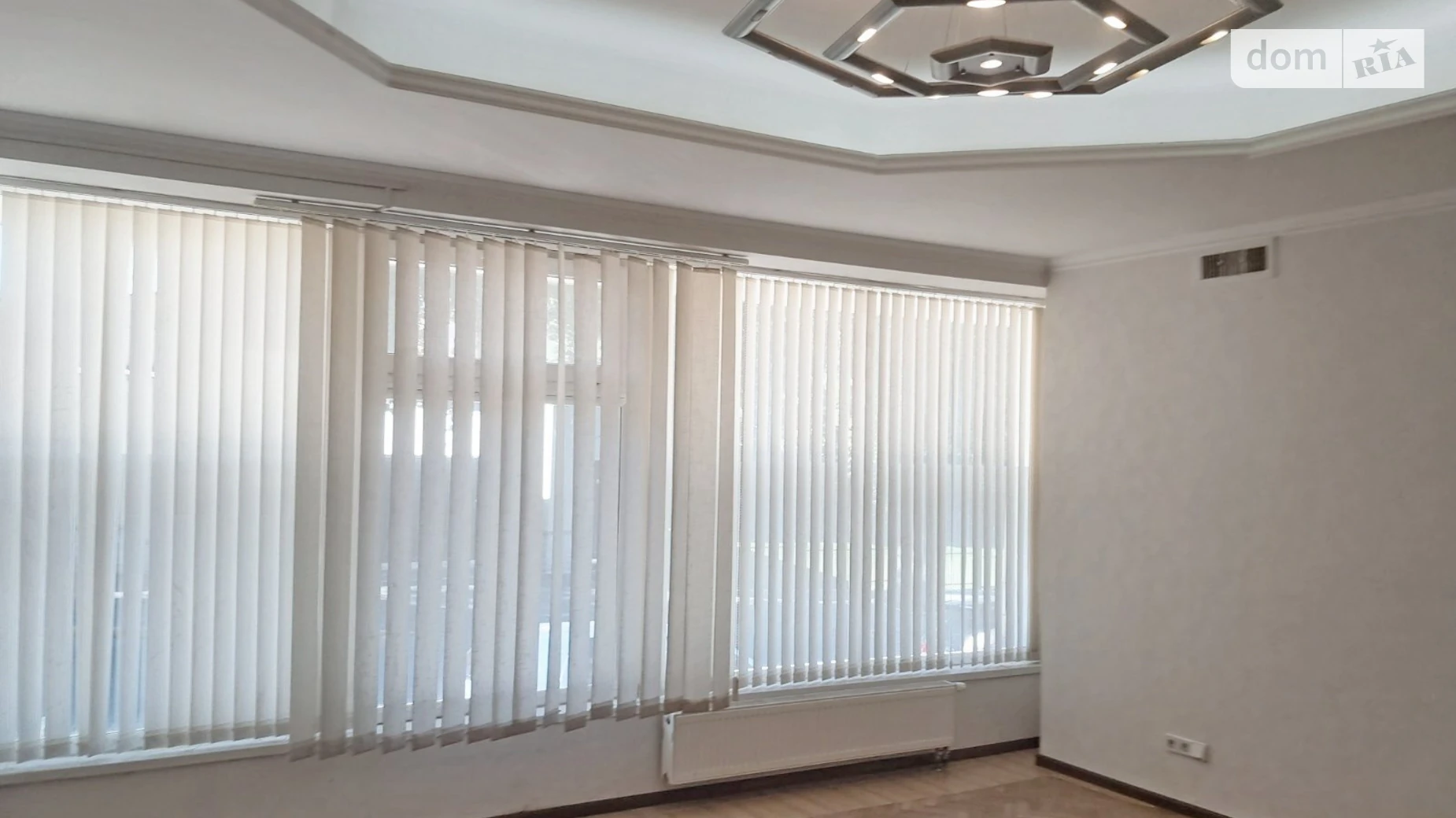 Сдается в аренду офис 57.5 кв. м в бизнес-центре, цена: 17530 грн - фото 3