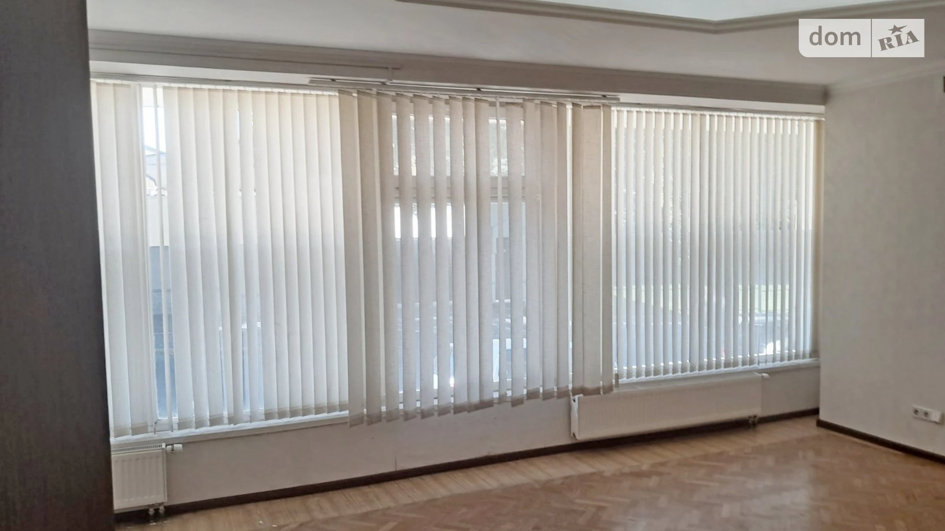 Сдается в аренду офис 57.5 кв. м в бизнес-центре, цена: 17530 грн - фото 2