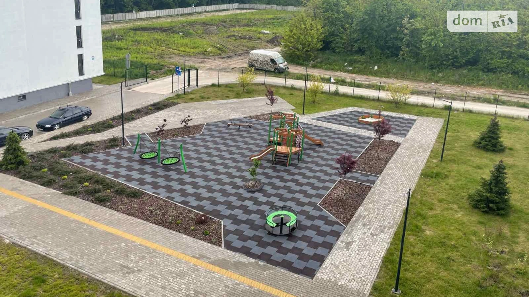 Продается 3-комнатная квартира 106 кв. м в Горишнем, ул. Героев Украины - фото 3