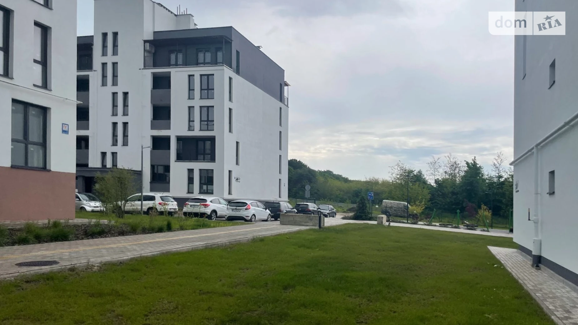 Продается 3-комнатная квартира 106 кв. м в Горишнем, ул. Героев Украины - фото 4