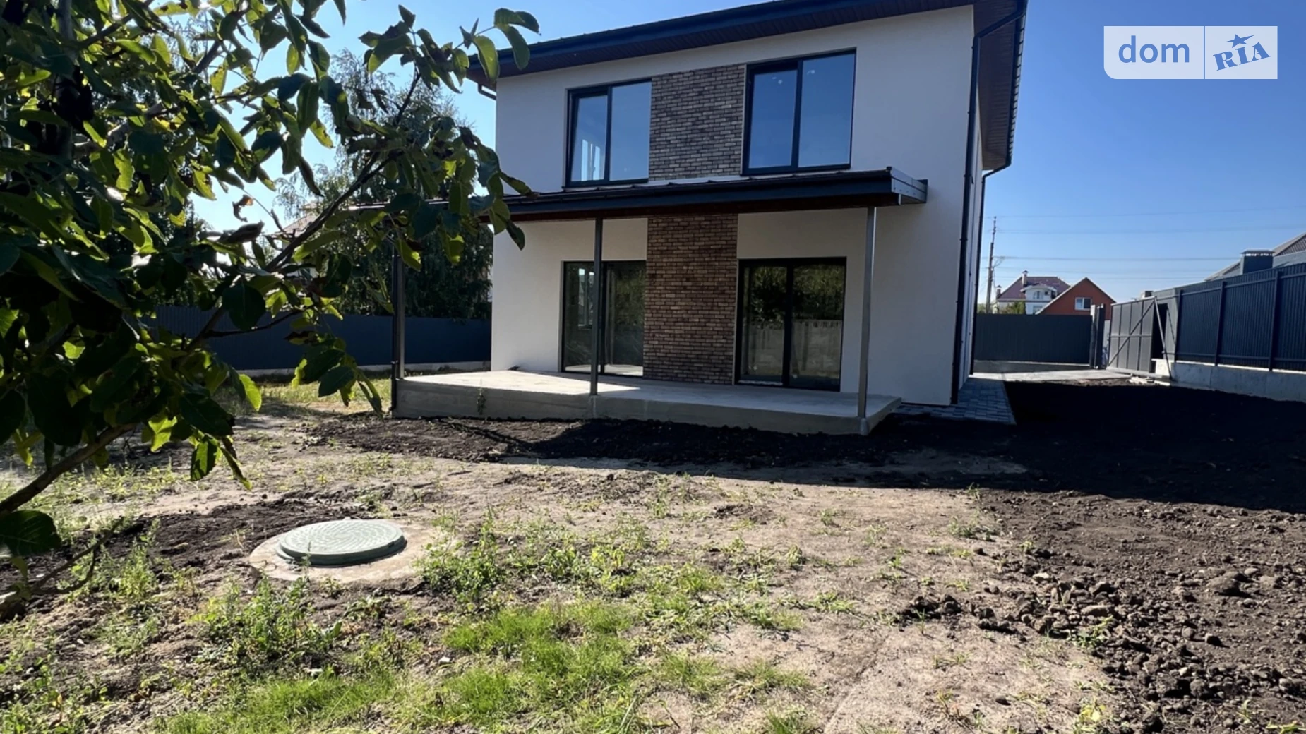 Продается дом на 2 этажа 160 кв. м с участком, цена: 155000 $ - фото 2