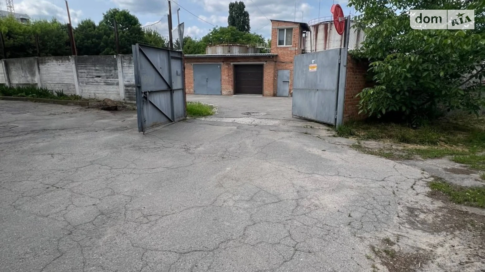 Продается место в гаражном кооперативе под бус на 20.9 кв. м, цена: 17000 $ - фото 4