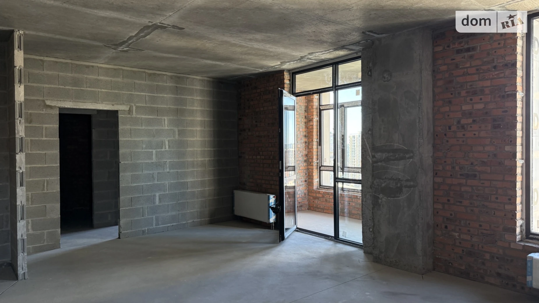 Продается 3-комнатная квартира 132 кв. м в Киеве, ул. Василия Тютюнника, 39/2 - фото 2