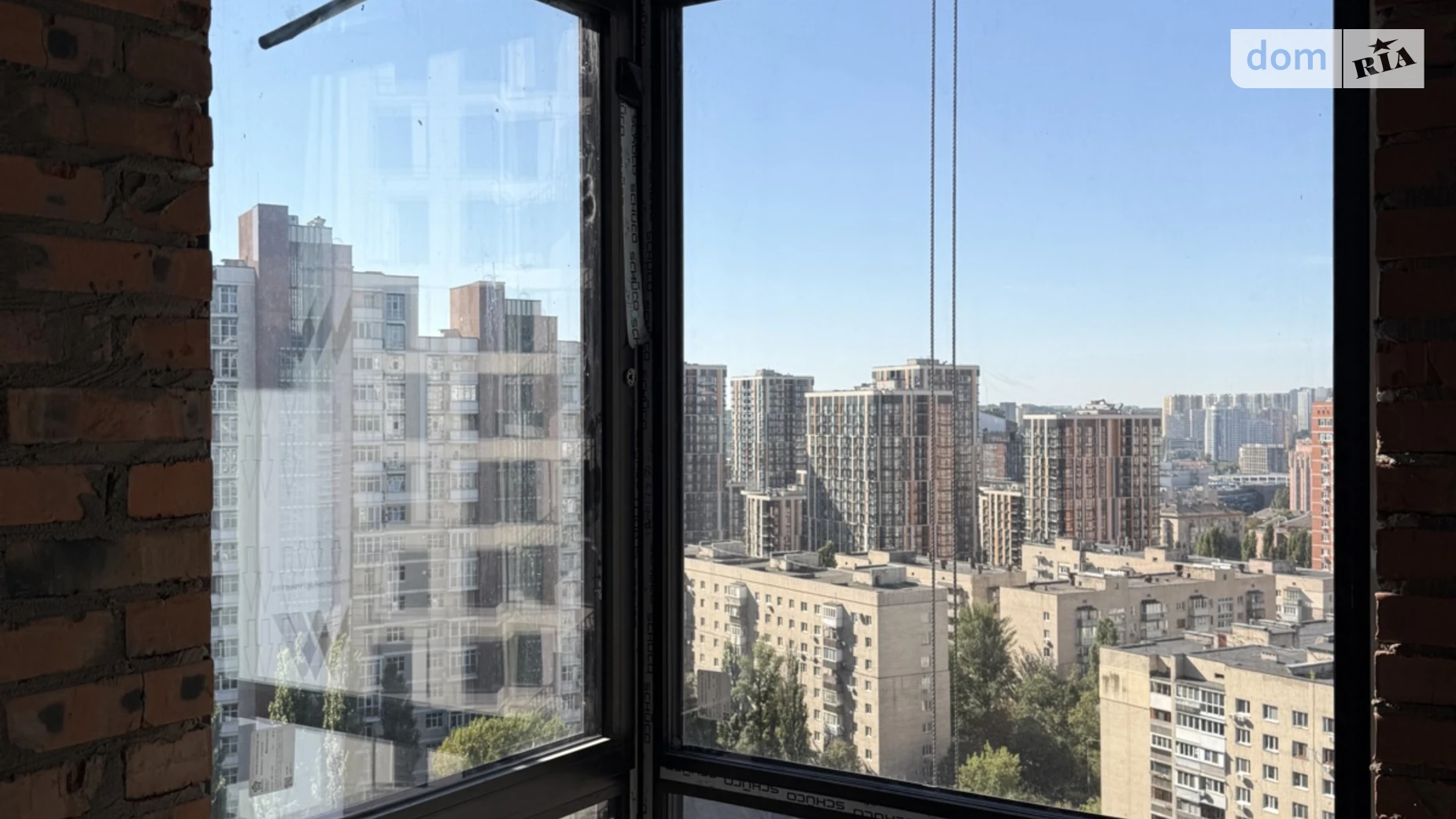 Продается 2-комнатная квартира 87.2 кв. м в Киеве, ул. Василия Тютюнника, 39/2 - фото 2