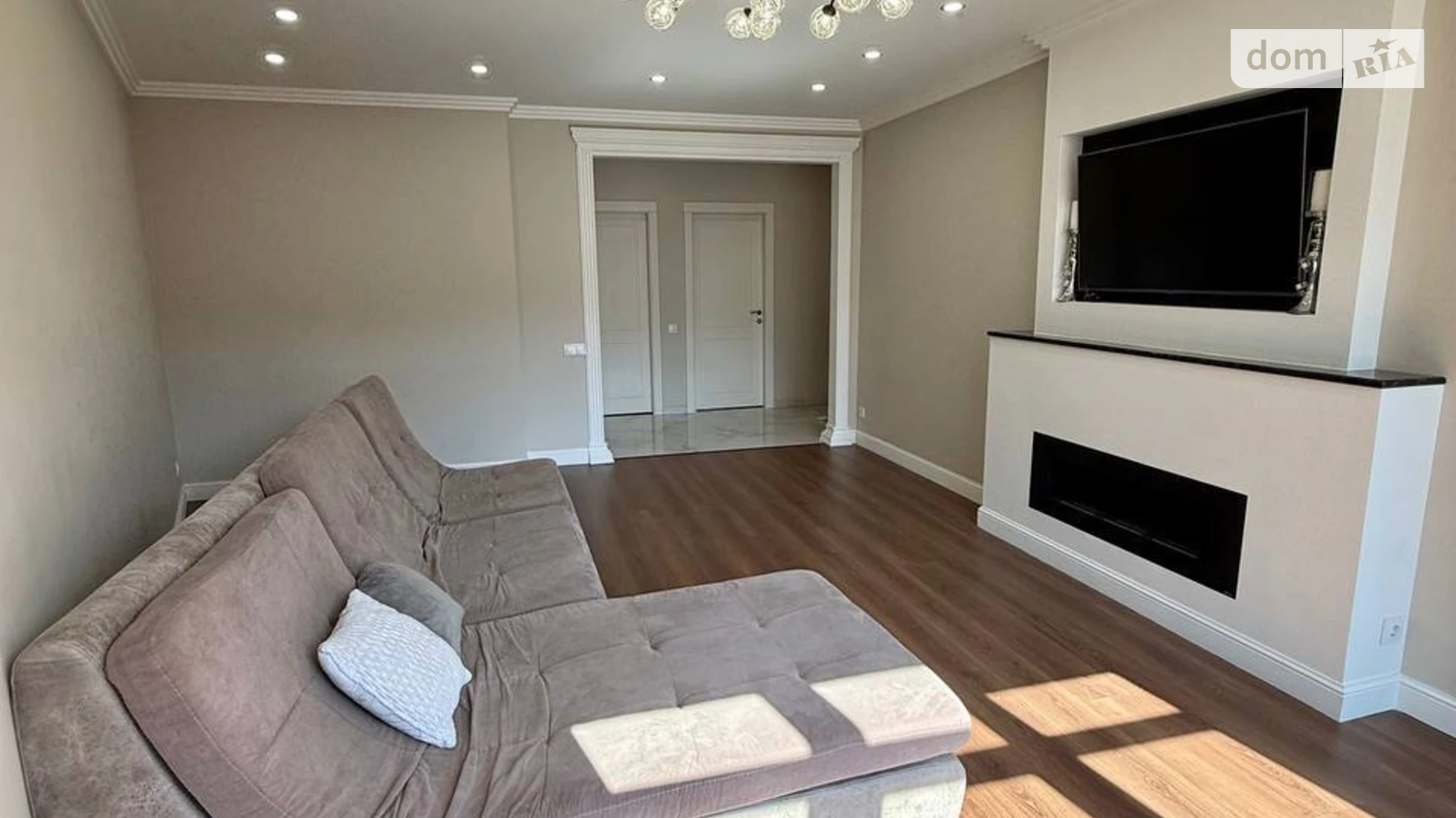 Продается 3-комнатная квартира 111 кв. м в Черновцах, ул. Ровенская, 12Б/1 - фото 4