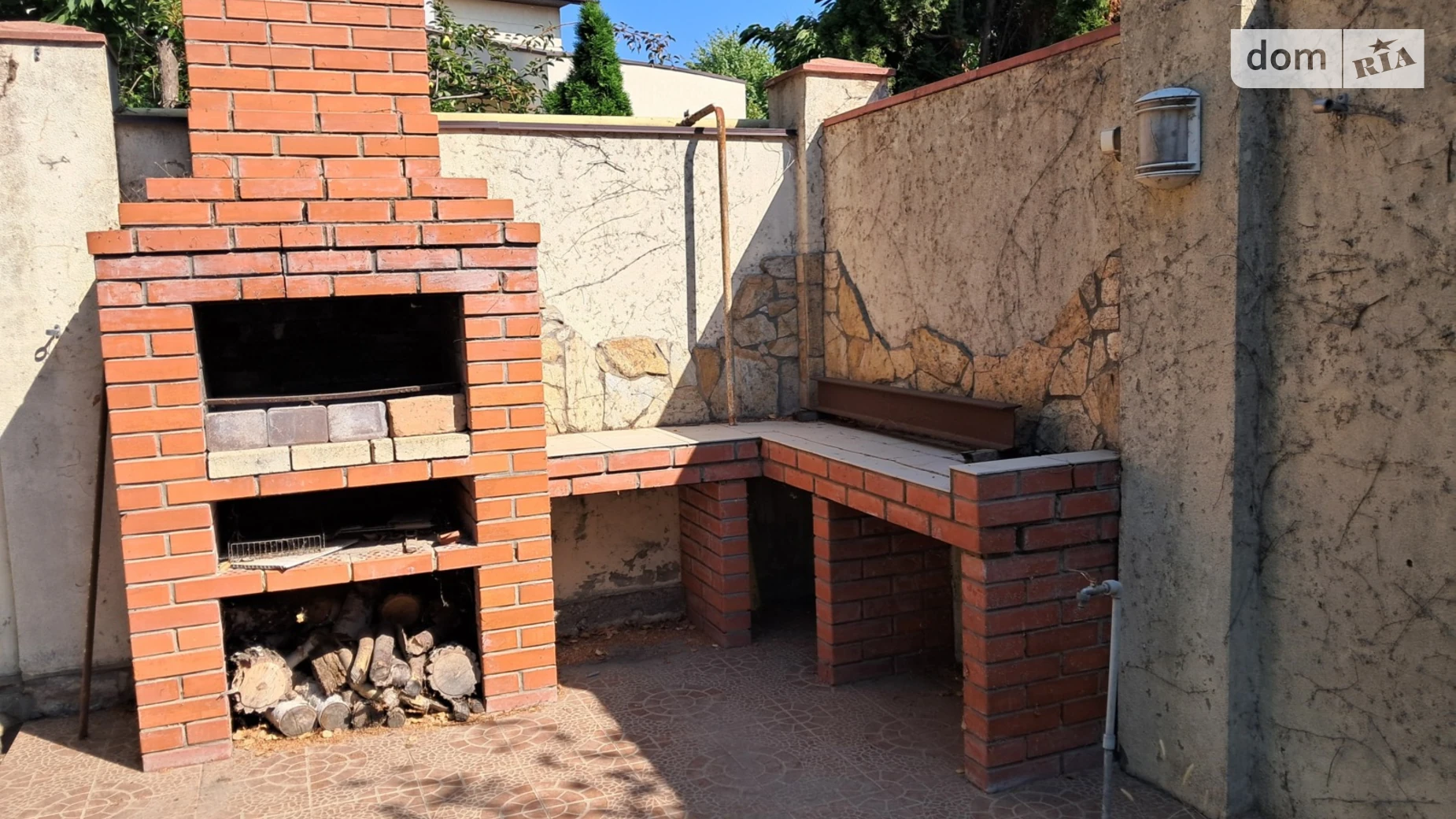 Продается дом на 3 этажа 564.7 кв. м с гаражом, цена: 400000 $ - фото 2